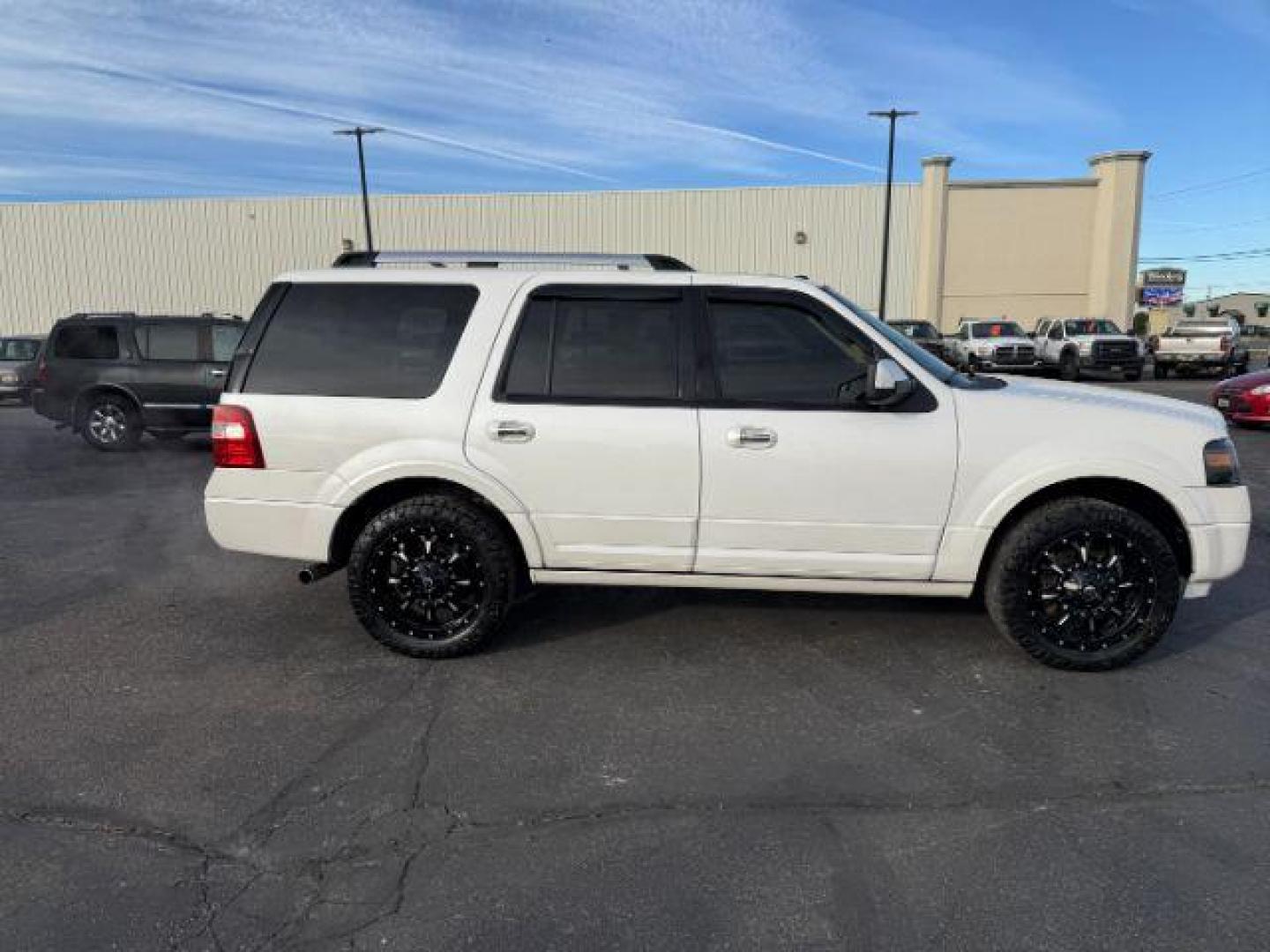 2012 WHITE /CLOTH Ford Expedition (1FMJU2A59CE) with an 54L engine, Automatic transmission, located at 1175 N Woodruff Ave, Idaho Falls, ID, 83401, 43.506901, -111.999657 - At Timberline Auto, finding a great deal on your next vehicle is always easy! Our experienced sales staff's goal is to help find you the right vehicle at the right price! Our knowledgeable finance department has options for almost any credit score. We offer extended service contract options to prote - Photo#31