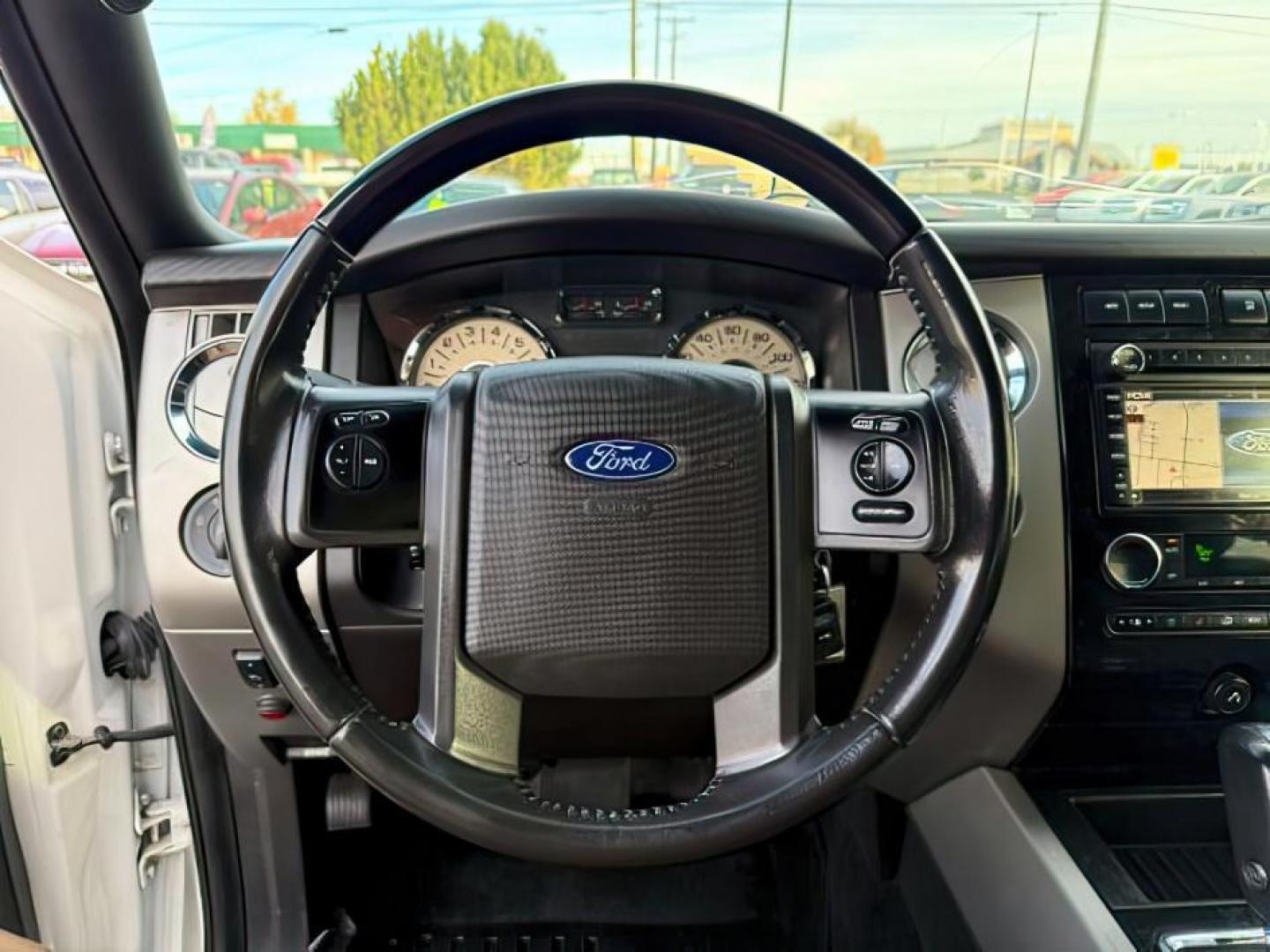 2012 WHITE /CLOTH Ford Expedition (1FMJU2A59CE) with an 54L engine, Automatic transmission, located at 1175 N Woodruff Ave, Idaho Falls, ID, 83401, 43.506901, -111.999657 - At Timberline Auto, finding a great deal on your next vehicle is always easy! Our experienced sales staff's goal is to help find you the right vehicle at the right price! Our knowledgeable finance department has options for almost any credit score. We offer extended service contract options to prote - Photo#14