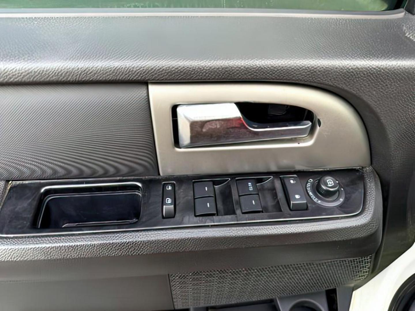 2012 WHITE /CLOTH Ford Expedition (1FMJU2A59CE) with an 54L engine, Automatic transmission, located at 1175 N Woodruff Ave, Idaho Falls, ID, 83401, 43.506901, -111.999657 - At Timberline Auto, finding a great deal on your next vehicle is always easy! Our experienced sales staff's goal is to help find you the right vehicle at the right price! Our knowledgeable finance department has options for almost any credit score. We offer extended service contract options to prote - Photo#19