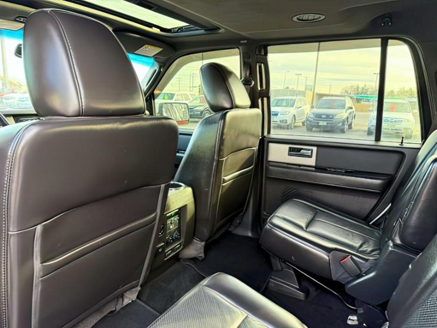 2012 WHITE /CLOTH Ford Expedition (1FMJU2A59CE) with an 54L engine, Automatic transmission, located at 1175 N Woodruff Ave, Idaho Falls, ID, 83401, 43.506901, -111.999657 - At Timberline Auto, finding a great deal on your next vehicle is always easy! Our experienced sales staff's goal is to help find you the right vehicle at the right price! Our knowledgeable finance department has options for almost any credit score. We offer extended service contract options to prote - Photo#22