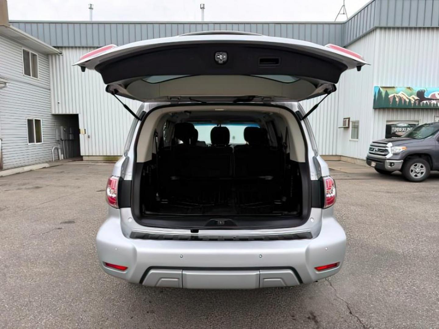 2017 Brilliant Silver /Charcoal Nissan Armada (JN8AY2NC9H9) with an Endurance 56L V-8 gasoline direct injection engine, Automatic transmission, located at 1175 N Woodruff Ave, Idaho Falls, ID, 83401, 43.506901, -111.999657 - At Timberline Auto, finding a great deal on your next vehicle is always easy! Our experienced sales staff's goal is to help find you the right vehicle at the right price! Our knowledgeable finance department has options for almost any credit score. We offer extended service contract options to prote - Photo#5