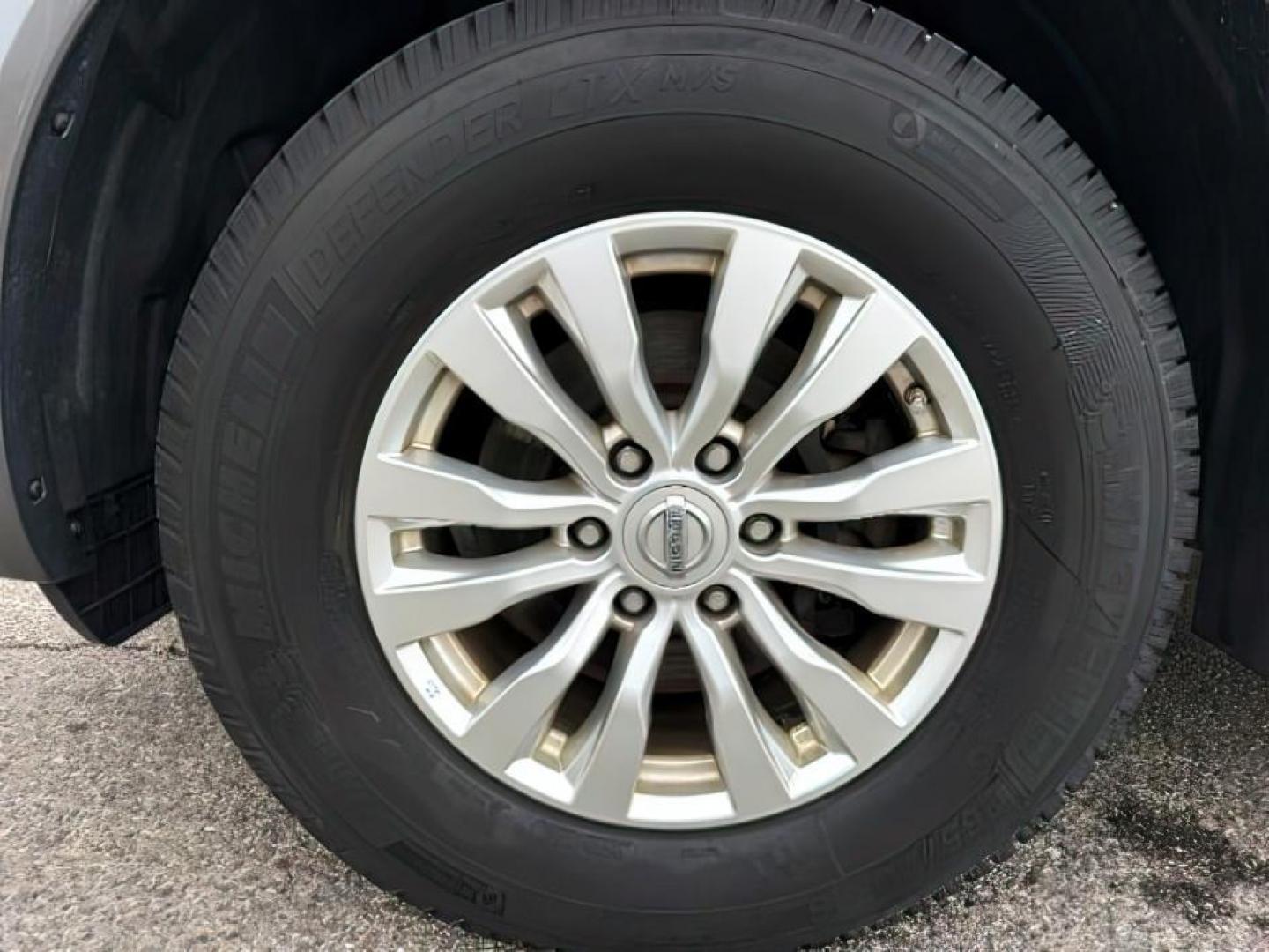 2017 Brilliant Silver /Charcoal Nissan Armada (JN8AY2NC9H9) with an Endurance 56L V-8 gasoline direct injection engine, Automatic transmission, located at 1175 N Woodruff Ave, Idaho Falls, ID, 83401, 43.506901, -111.999657 - At Timberline Auto, finding a great deal on your next vehicle is always easy! Our experienced sales staff's goal is to help find you the right vehicle at the right price! Our knowledgeable finance department has options for almost any credit score. We offer extended service contract options to prote - Photo#12