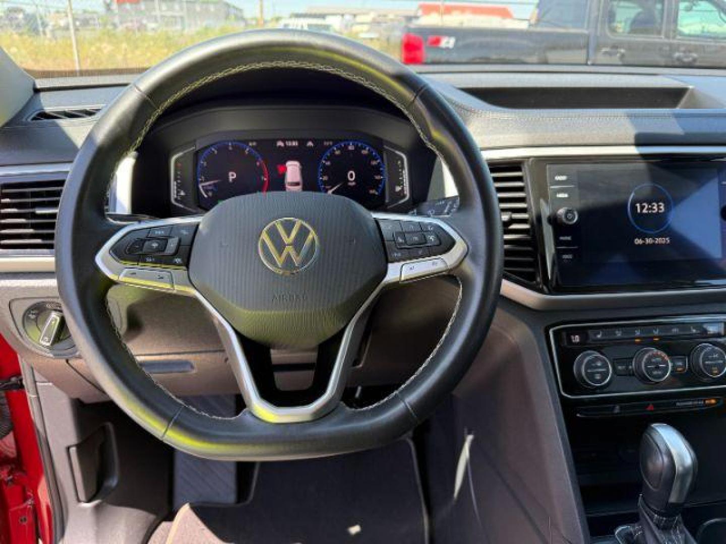 2021 RED /BLACK Volkswagen Atlas (1V2BR2CA0MC) with an 36 engine, Automatic transmission, located at 1175 N Woodruff Ave, Idaho Falls, ID, 83401, 43.506901, -111.999657 - At Timberline Auto, finding a great deal on your next vehicle is always easy! Our experienced sales staff's goal is to help find you the right vehicle at the right price! Our knowledgeable finance department has options for almost any credit score. We offer extended service contract options to prote - Photo#16