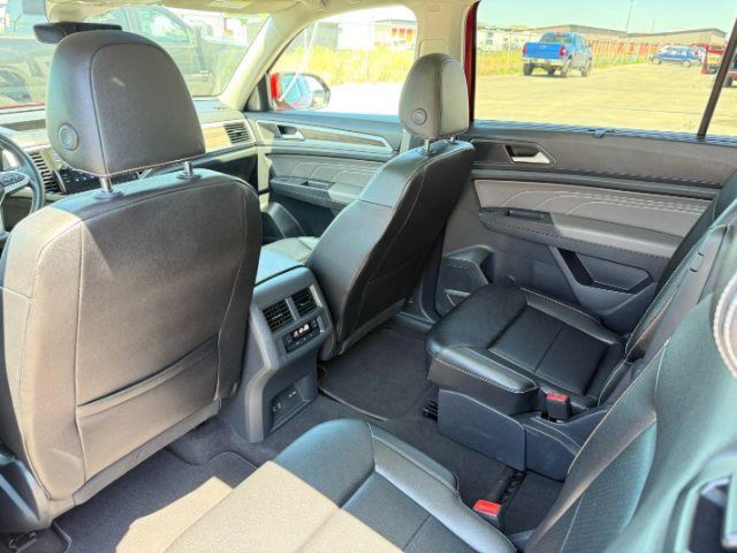 2021 RED /BLACK Volkswagen Atlas (1V2BR2CA0MC) with an 36 engine, Automatic transmission, located at 1175 N Woodruff Ave, Idaho Falls, ID, 83401, 43.506901, -111.999657 - At Timberline Auto, finding a great deal on your next vehicle is always easy! Our experienced sales staff's goal is to help find you the right vehicle at the right price! Our knowledgeable finance department has options for almost any credit score. We offer extended service contract options to prote - Photo#26