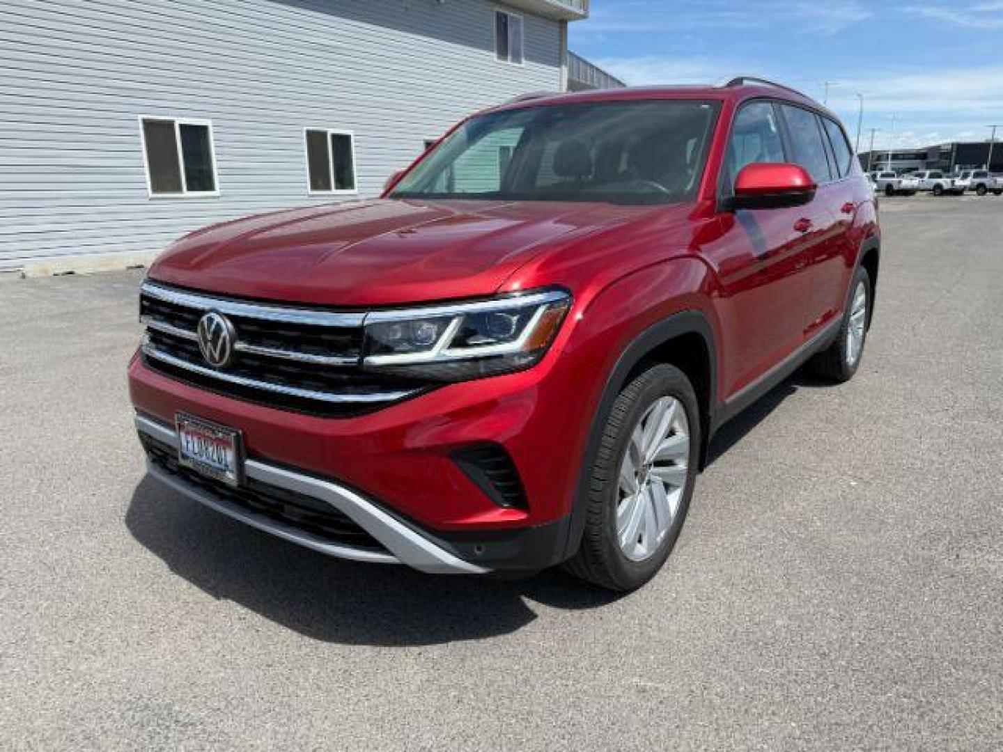 2021 Aurora Red Metallic /Titan Black Volkswagen Atlas (1V2BR2CA0MC) with an 36L V-6 gasoline direct injection engine, Automatic transmission, located at 1175 N Woodruff Ave, Idaho Falls, ID, 83401, 43.506901, -111.999657 - Photo#27