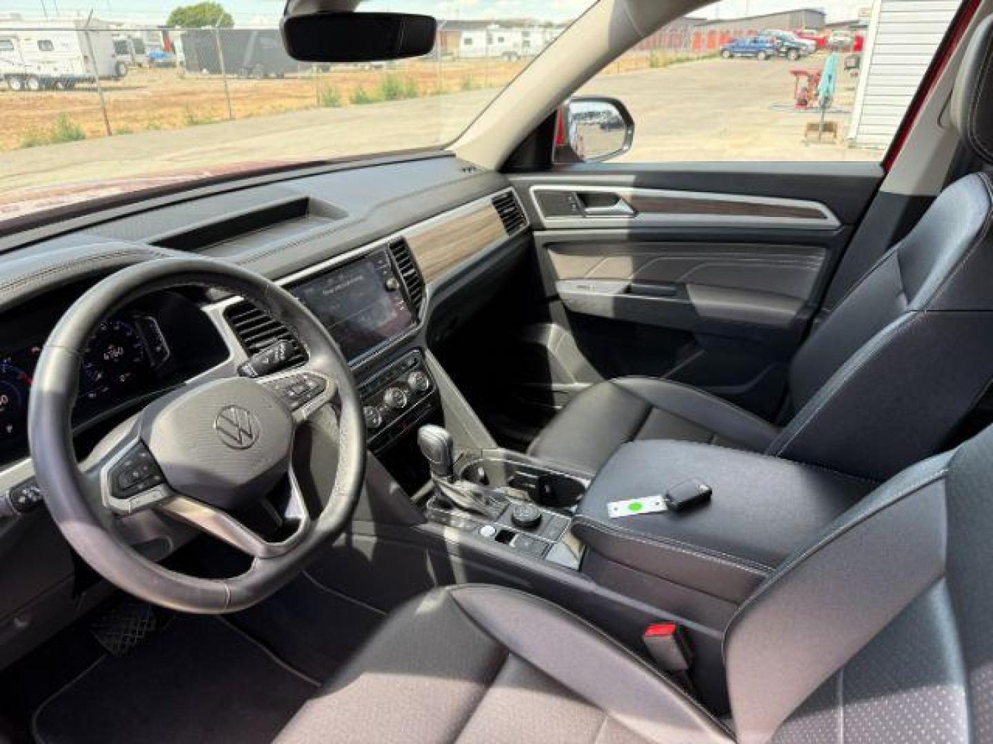 2021 Aurora Red Metallic /Titan Black Volkswagen Atlas (1V2BR2CA0MC) with an 36L V-6 gasoline direct injection engine, Automatic transmission, located at 1175 N Woodruff Ave, Idaho Falls, ID, 83401, 43.506901, -111.999657 - Photo#40
