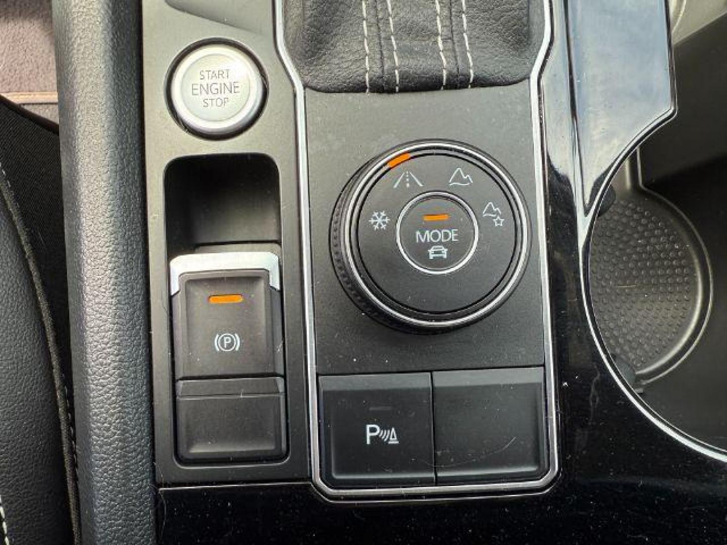 2021 Aurora Red Metallic /Titan Black Volkswagen Atlas (1V2BR2CA0MC) with an 36L V-6 gasoline direct injection engine, Automatic transmission, located at 1175 N Woodruff Ave, Idaho Falls, ID, 83401, 43.506901, -111.999657 - Photo#44