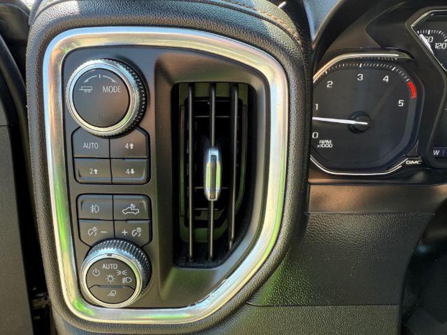 2021 Onyx Black /Jet Black w/Kalahari Accents GMC Sierra 2500HD 4WD Crew Cab Long Bed AT4 (1GT49PEY0MF) with an Duramax 6.6L V-8 diesel direct injection engine, AUTOMATIC transmission, located at 1235 N Woodruff Ave., Idaho Falls, 83401, (208) 523-1053, 43.507172, -112.000488 - At Timberline Auto, finding a great deal on your next vehicle is always easy! Our experienced sales staff's goal is to help find you the right vehicle at the right price! Our knowledgeable finance department has options for almost any credit score. We offer extended service contract options to prote - Photo#47
