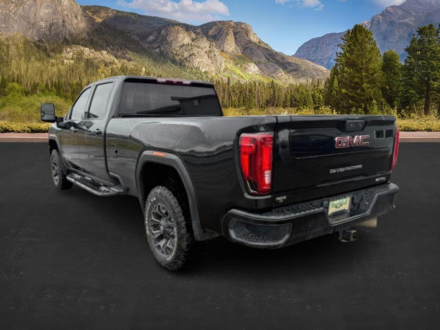 2021 Onyx Black /Jet Black w/Kalahari Accents GMC Sierra 2500HD (1GT49PEY0MF) with an Duramax 66L V-8 diesel direct injection engine, Automatic transmission, located at 1175 N Woodruff Ave, Idaho Falls, ID, 83401, 43.506901, -111.999657 - At Timberline Auto, finding a great deal on your next vehicle is always easy! Our experienced sales staff's goal is to help find you the right vehicle at the right price! Our knowledgeable finance department has options for almost any credit score. We offer extended service contract options to prote - Photo#2