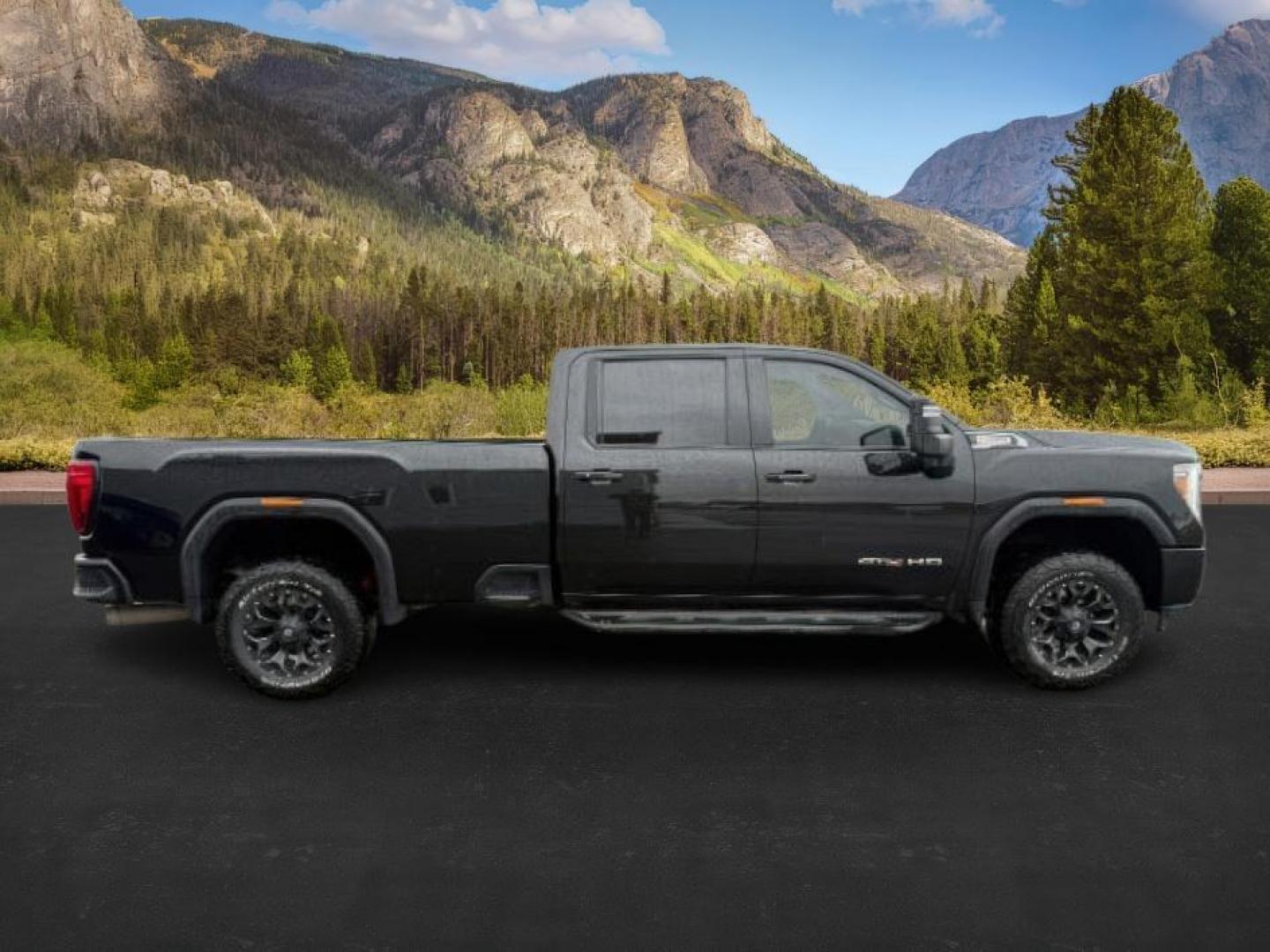 2021 Onyx Black /Jet Black w/Kalahari Accents GMC Sierra 2500HD (1GT49PEY0MF) with an Duramax 66L V-8 diesel direct injection engine, Automatic transmission, located at 1175 N Woodruff Ave, Idaho Falls, ID, 83401, 43.506901, -111.999657 - At Timberline Auto, finding a great deal on your next vehicle is always easy! Our experienced sales staff's goal is to help find you the right vehicle at the right price! Our knowledgeable finance department has options for almost any credit score. We offer extended service contract options to prote - Photo#8
