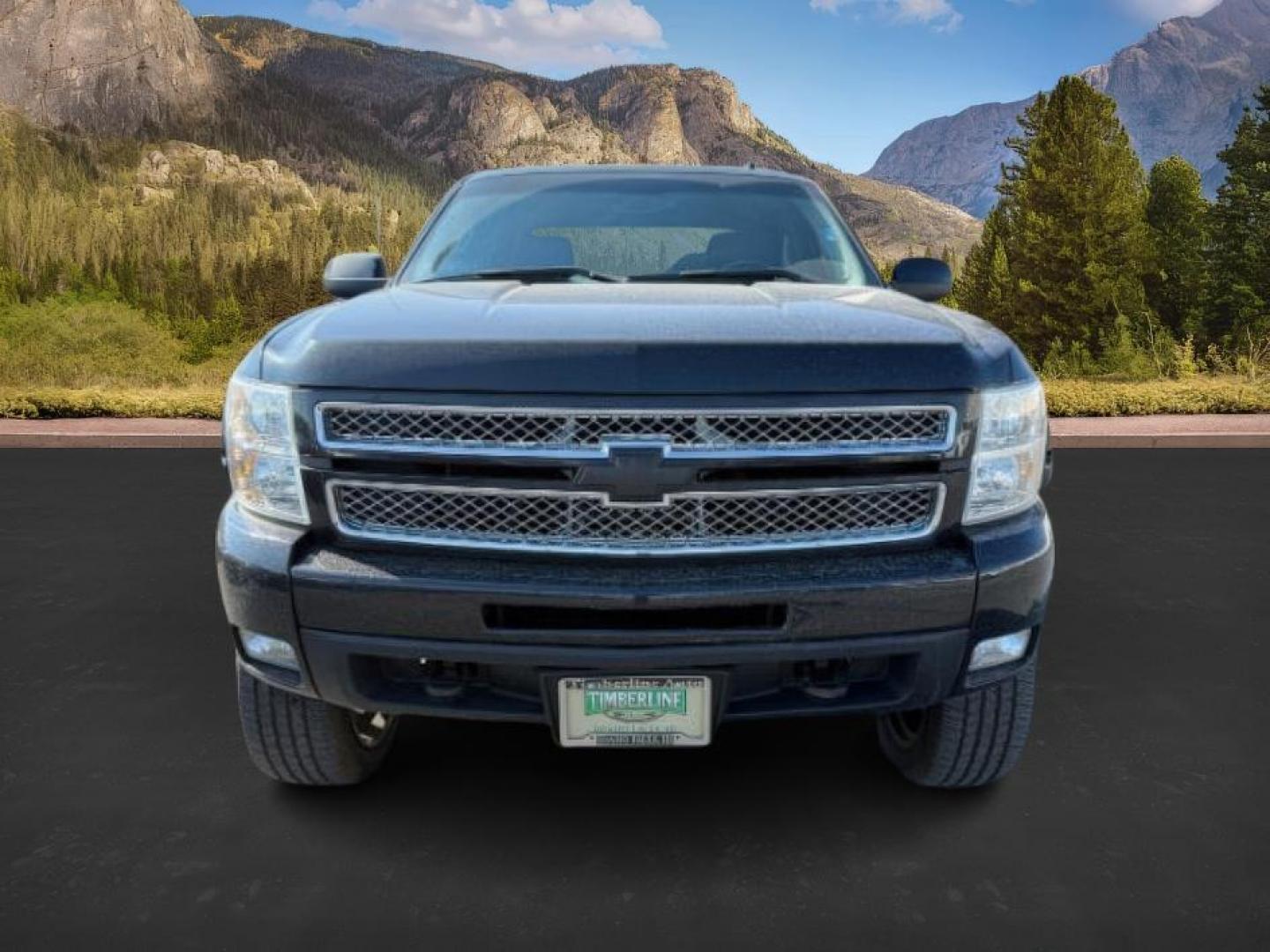 2012 Black /Ebony Chevrolet Silverado 1500 (3GCPKTE70CG) with an Vortec 53L V-8 variable valve control engine, Automatic transmission, located at 1175 N Woodruff Ave, Idaho Falls, ID, 83401, 43.506901, -111.999657 - At Timberline Auto, finding a great deal on your next vehicle is always easy! Our experienced sales staff's goal is to help find you the right vehicle at the right price! Our knowledgeable finance department has options for almost any credit score. We offer extended service contract options to prote - Photo#8