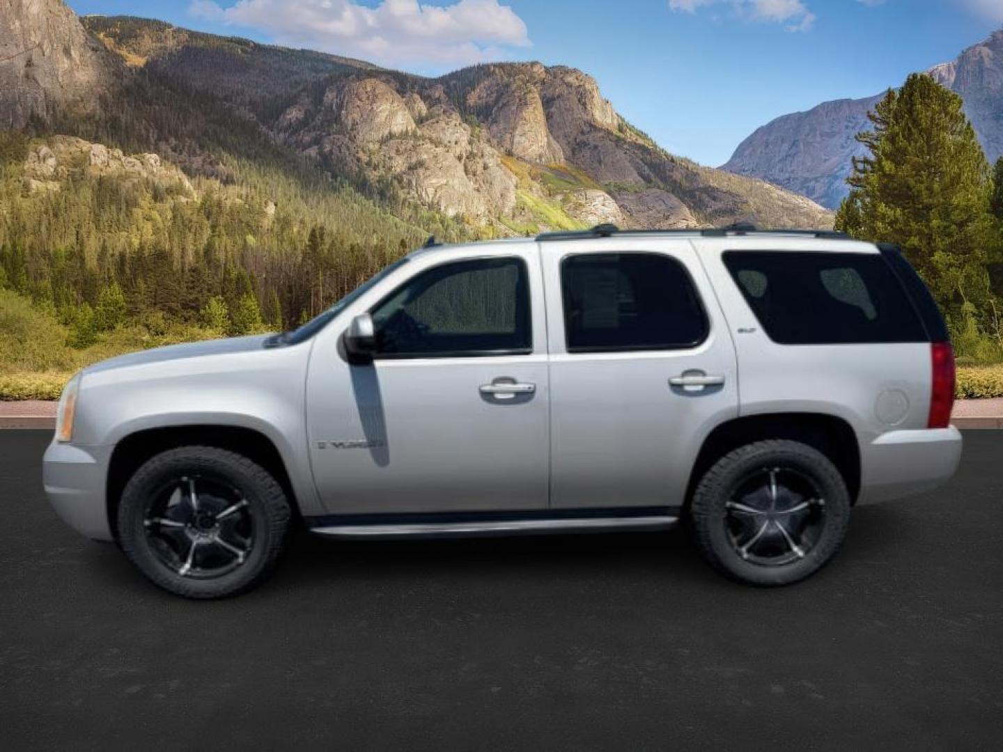 2009 Silver Birch Metallic /Ebony GMC Yukon SLT2 (1GKFK33069R) with an 5.3 engine, AUTOMATIC transmission, located at 1235 N Woodruff Ave., Idaho Falls, 83401, (208) 523-1053, 43.507172, -112.000488 - At Timberline Auto, finding a great deal on your next vehicle is always easy! Our experienced sales staff's goal is to help find you the right vehicle at the right price! Our knowledgeable finance department has options for almost any credit score. We offer extended service contract options to prote - Photo#0