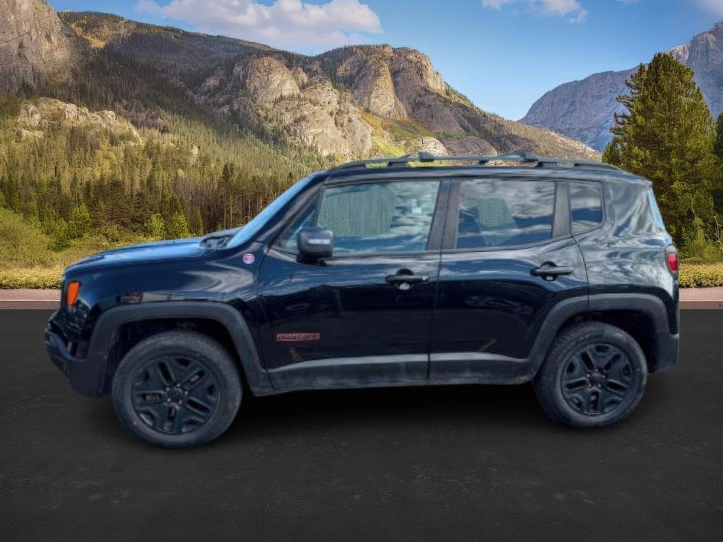 2018 BLACK /CLOTH Jeep Renegade (ZACCJBCB0JJ) with an 24 engine, Automatic transmission, located at 1175 N Woodruff Ave, Idaho Falls, ID, 83401, 43.506901, -111.999657 - At Timberline Auto, finding a great deal on your next vehicle is always easy! Our experienced sales staff's goal is to help find you the right vehicle at the right price! Our knowledgeable finance department has options for almost any credit score. We offer extended service contract options to prote - Photo#0