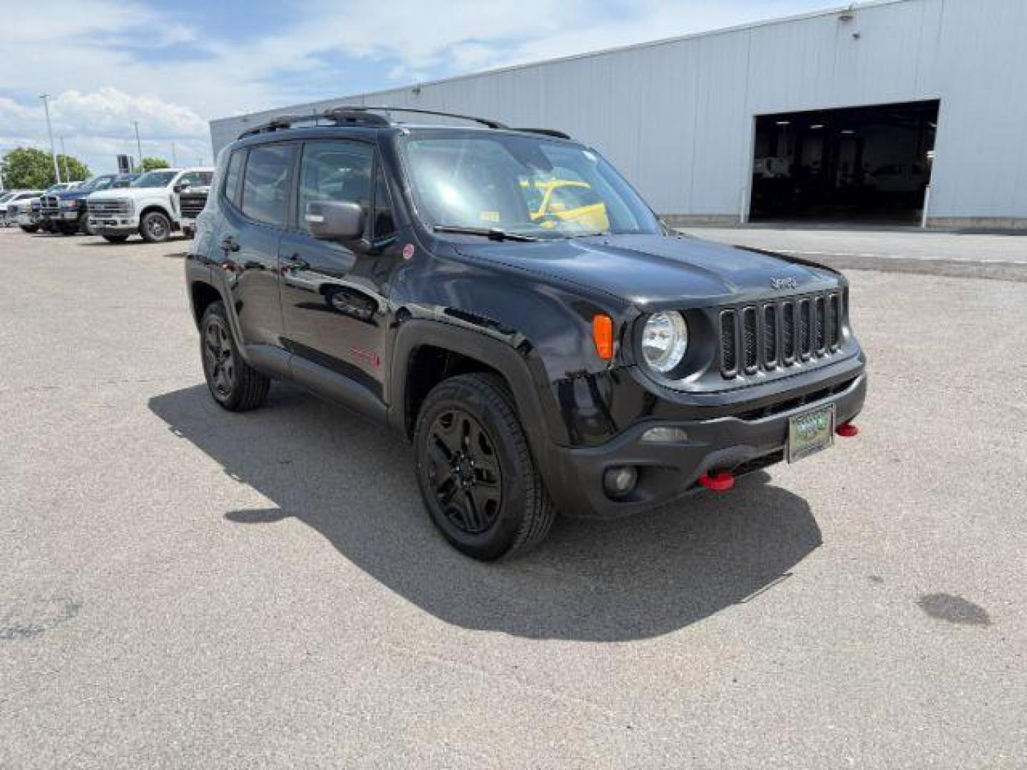 2018 BLACK /CLOTH Jeep Renegade (ZACCJBCB0JJ) with an 24 engine, Automatic transmission, located at 1175 N Woodruff Ave, Idaho Falls, ID, 83401, 43.506901, -111.999657 - At Timberline Auto, finding a great deal on your next vehicle is always easy! Our experienced sales staff's goal is to help find you the right vehicle at the right price! Our knowledgeable finance department has options for almost any credit score. We offer extended service contract options to prote - Photo#29