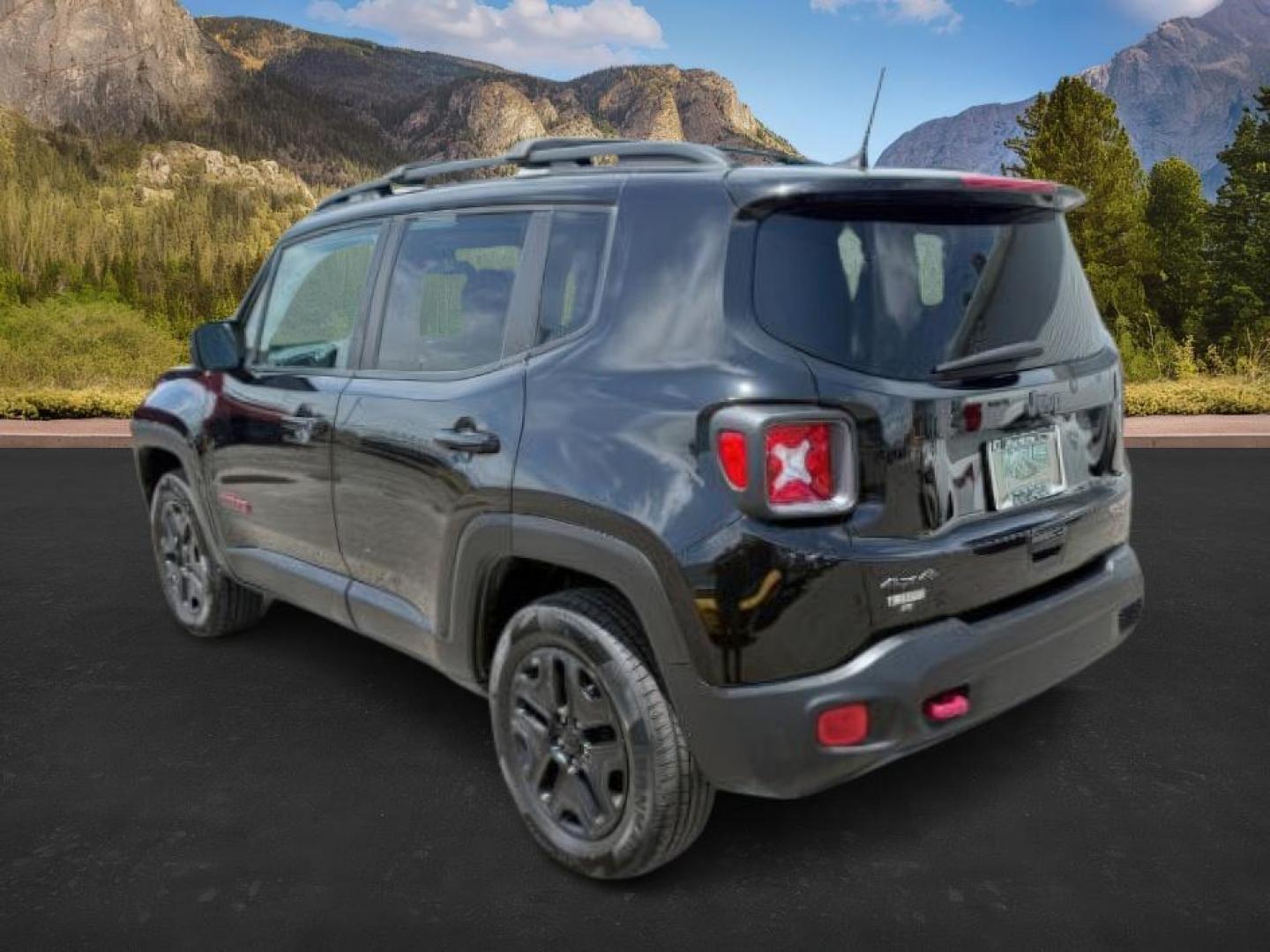 2018 BLACK /CLOTH Jeep Renegade (ZACCJBCB0JJ) with an 24 engine, Automatic transmission, located at 1175 N Woodruff Ave, Idaho Falls, ID, 83401, 43.506901, -111.999657 - At Timberline Auto, finding a great deal on your next vehicle is always easy! Our experienced sales staff's goal is to help find you the right vehicle at the right price! Our knowledgeable finance department has options for almost any credit score. We offer extended service contract options to prote - Photo#2