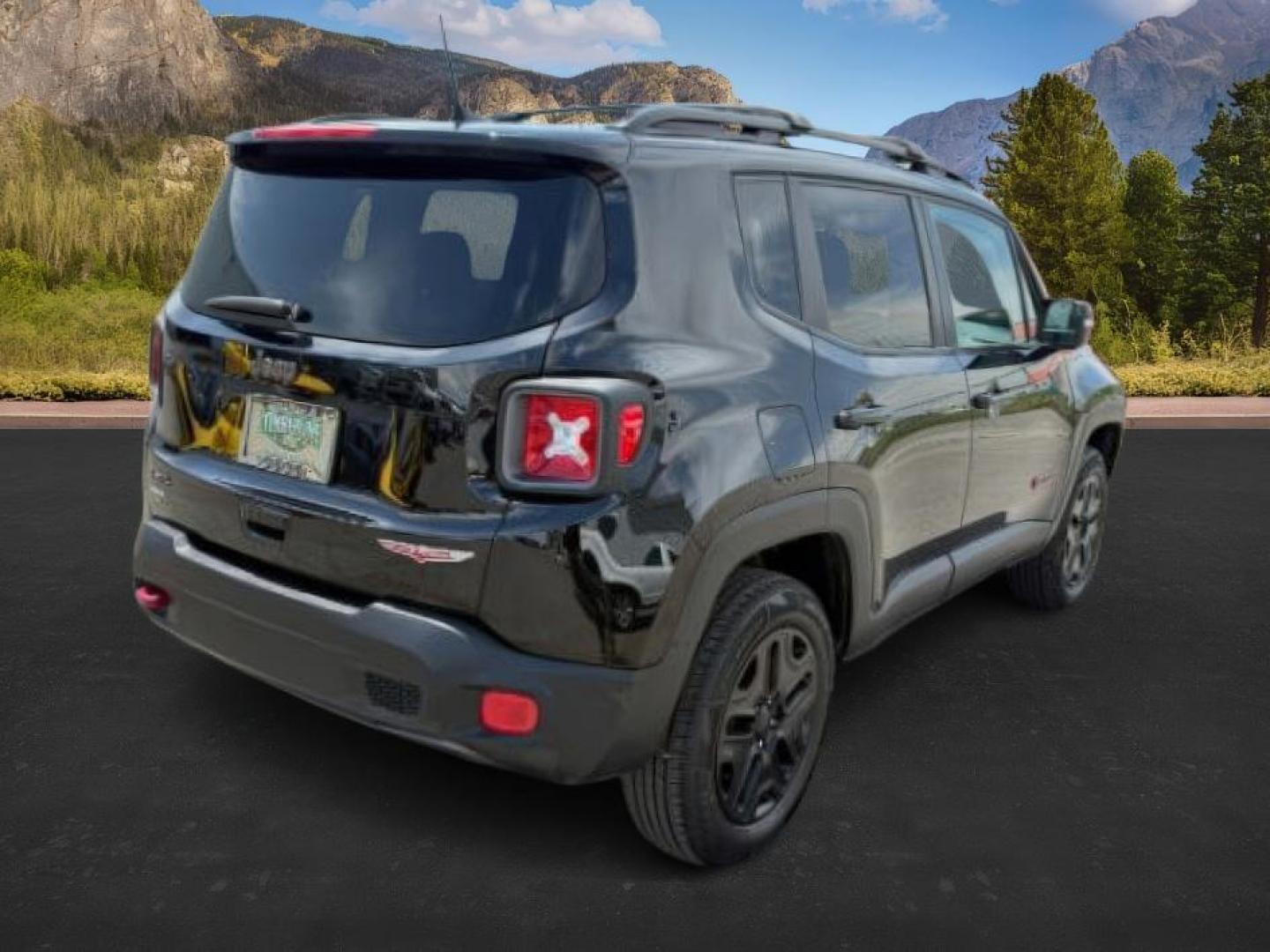 2018 BLACK /CLOTH Jeep Renegade (ZACCJBCB0JJ) with an 24 engine, Automatic transmission, located at 1175 N Woodruff Ave, Idaho Falls, ID, 83401, 43.506901, -111.999657 - At Timberline Auto, finding a great deal on your next vehicle is always easy! Our experienced sales staff's goal is to help find you the right vehicle at the right price! Our knowledgeable finance department has options for almost any credit score. We offer extended service contract options to prote - Photo#5