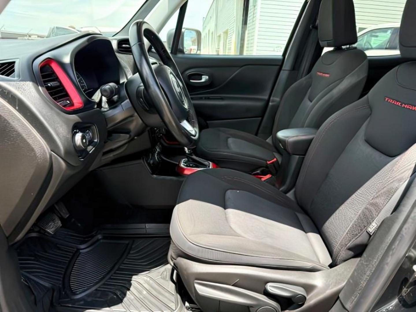 2018 BLACK /CLOTH Jeep Renegade (ZACCJBCB0JJ) with an 24 engine, Automatic transmission, located at 1175 N Woodruff Ave, Idaho Falls, ID, 83401, 43.506901, -111.999657 - At Timberline Auto, finding a great deal on your next vehicle is always easy! Our experienced sales staff's goal is to help find you the right vehicle at the right price! Our knowledgeable finance department has options for almost any credit score. We offer extended service contract options to prote - Photo#10