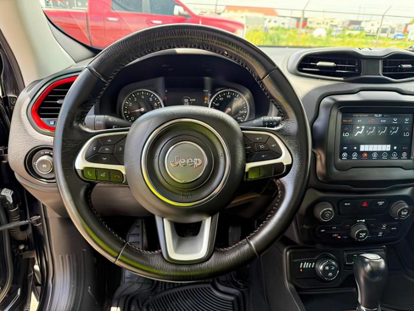 2018 BLACK /CLOTH Jeep Renegade (ZACCJBCB0JJ) with an 24 engine, Automatic transmission, located at 1175 N Woodruff Ave, Idaho Falls, ID, 83401, 43.506901, -111.999657 - At Timberline Auto, finding a great deal on your next vehicle is always easy! Our experienced sales staff's goal is to help find you the right vehicle at the right price! Our knowledgeable finance department has options for almost any credit score. We offer extended service contract options to prote - Photo#12