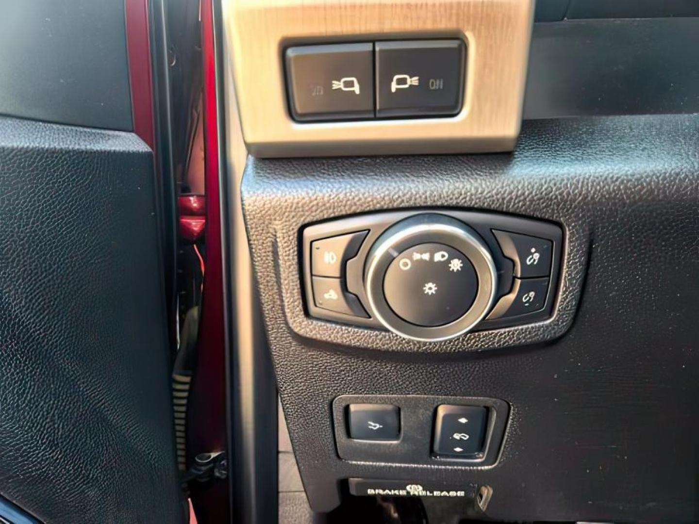 2017 Ruby Red Metallic Tinted Clearcoat /Black/Brunello Ford F-250 (1FT7W2B69HE) with an 62L V-8 variable valve control engine, Automatic transmission, located at 1175 N Woodruff Ave, Idaho Falls, ID, 83401, 43.506901, -111.999657 - At Timberline Auto, finding a great deal on your next vehicle is always easy! Our experienced sales staff's goal is to help find you the right vehicle at the right price! Our knowledgeable finance department has options for almost any credit score. We offer extended service contract options to prote - Photo#21