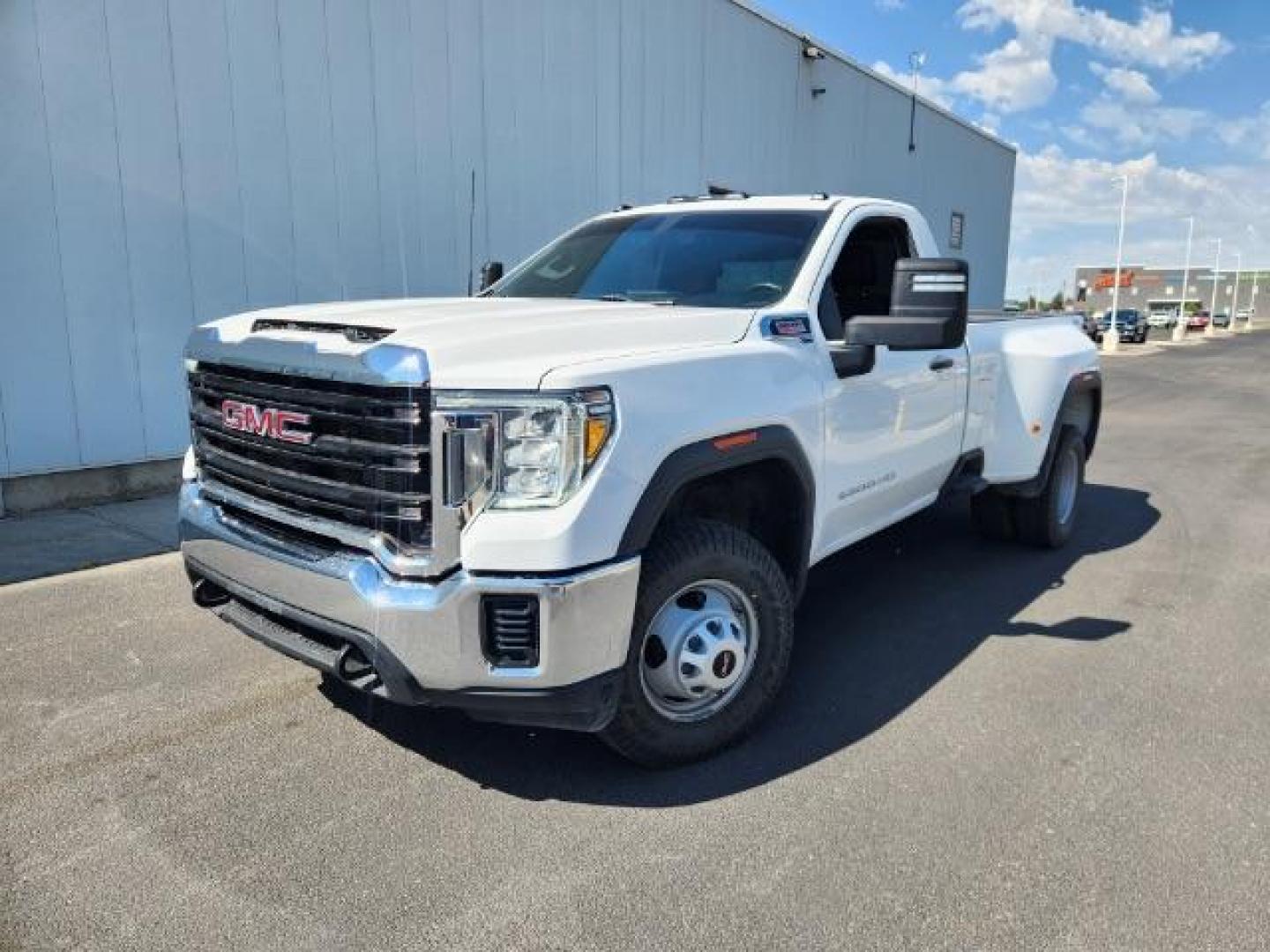 2023 Summit White /Jet Black GMC Sierra 3500HD (1GT39SEY2PF) with an Duramax 66L V-8 diesel direct injection engine, Automatic transmission, located at 1175 N Woodruff Ave, Idaho Falls, ID, 83401, 43.506901, -111.999657 - At Timberline Auto, finding a great deal on your next vehicle is always easy! Our experienced sales staff's goal is to help find you the right vehicle at the right price! Our knowledgeable finance department has options for almost any credit score. We offer extended service contract options to prote - Photo#20