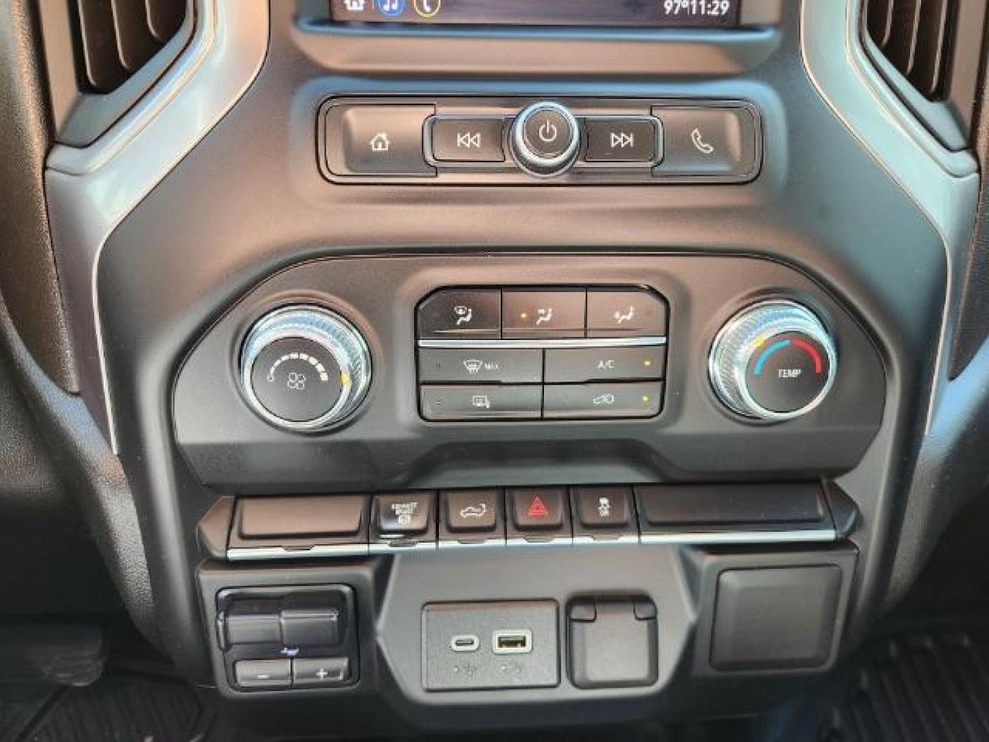 2023 Summit White /Jet Black GMC Sierra 3500HD (1GT39SEY2PF) with an Duramax 66L V-8 diesel direct injection engine, Automatic transmission, located at 1175 N Woodruff Ave, Idaho Falls, ID, 83401, 43.506901, -111.999657 - At Timberline Auto, finding a great deal on your next vehicle is always easy! Our experienced sales staff's goal is to help find you the right vehicle at the right price! Our knowledgeable finance department has options for almost any credit score. We offer extended service contract options to prote - Photo#36