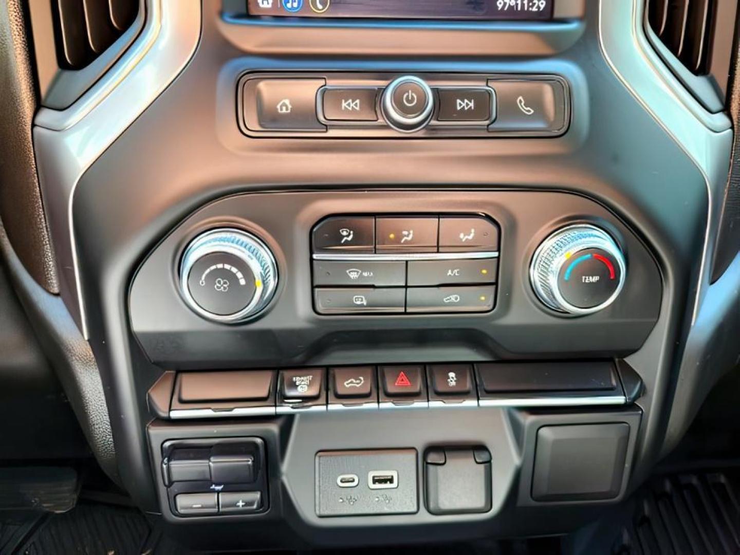 2023 Summit White /Jet Black GMC Sierra 3500HD (1GT39SEY2PF) with an Duramax 66L V-8 diesel direct injection engine, Automatic transmission, located at 1175 N Woodruff Ave, Idaho Falls, ID, 83401, 43.506901, -111.999657 - At Timberline Auto, finding a great deal on your next vehicle is always easy! Our experienced sales staff's goal is to help find you the right vehicle at the right price! Our knowledgeable finance department has options for almost any credit score. We offer extended service contract options to prote - Photo#16