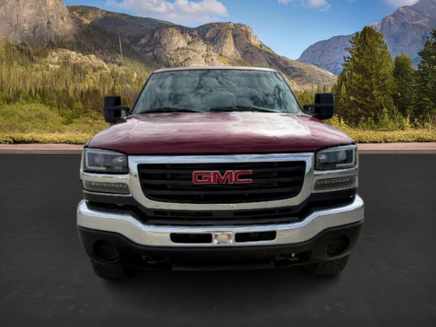2005 RED /Dark Pewter GMC Sierra 2500HD (1GTHK29295E) with an 66 engine, Automatic transmission, located at 1175 N Woodruff Ave, Idaho Falls, ID, 83401, 43.506901, -111.999657 - At Timberline Auto, finding a great deal on your next vehicle is always easy! Our experienced sales staff's goal is to help find you the right vehicle at the right price! Our knowledgeable finance department has options for almost any credit score. We offer extended service contract options to prote - Photo#7