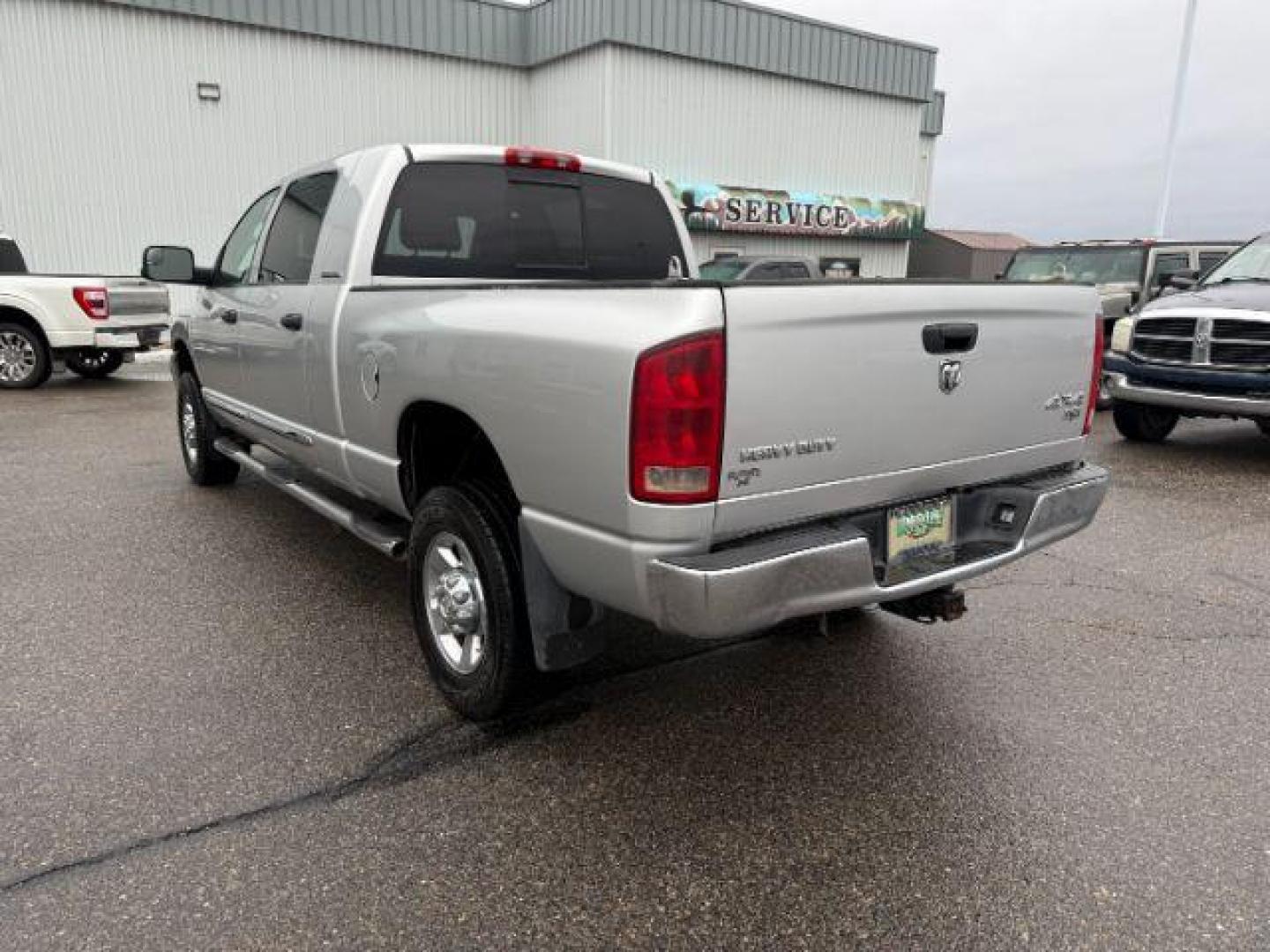 2006 SILVER /Medium Slate Gray Dodge Ram 3500 (3D7LX39C36G) with an Cummins 59L I-6 diesel direct injection engine, Automatic transmission, located at 1175 N Woodruff Ave, Idaho Falls, ID, 83401, 43.506901, -111.999657 - At Timberline Auto, finding a great deal on your next vehicle is always easy! Our experienced sales staff's goal is to help find you the right vehicle at the right price! Our knowledgeable finance department has options for almost any credit score. We offer extended service contract options to prote - Photo#24