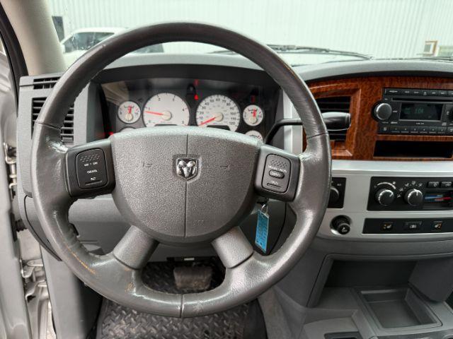 2006 SILVER /Medium Slate Gray Dodge Ram 3500 Laramie (3D7LX39C36G) with an Cummins 5.9L I-6 diesel direct injection engine, AUTOMATIC transmission, located at 1235 N Woodruff Ave., Idaho Falls, 83401, (208) 523-1053, 43.507172, -112.000488 - At Timberline Auto, finding a great deal on your next vehicle is always easy! Our experienced sales staff's goal is to help find you the right vehicle at the right price! Our knowledgeable finance department has options for almost any credit score. We offer extended service contract options to prote - Photo#35