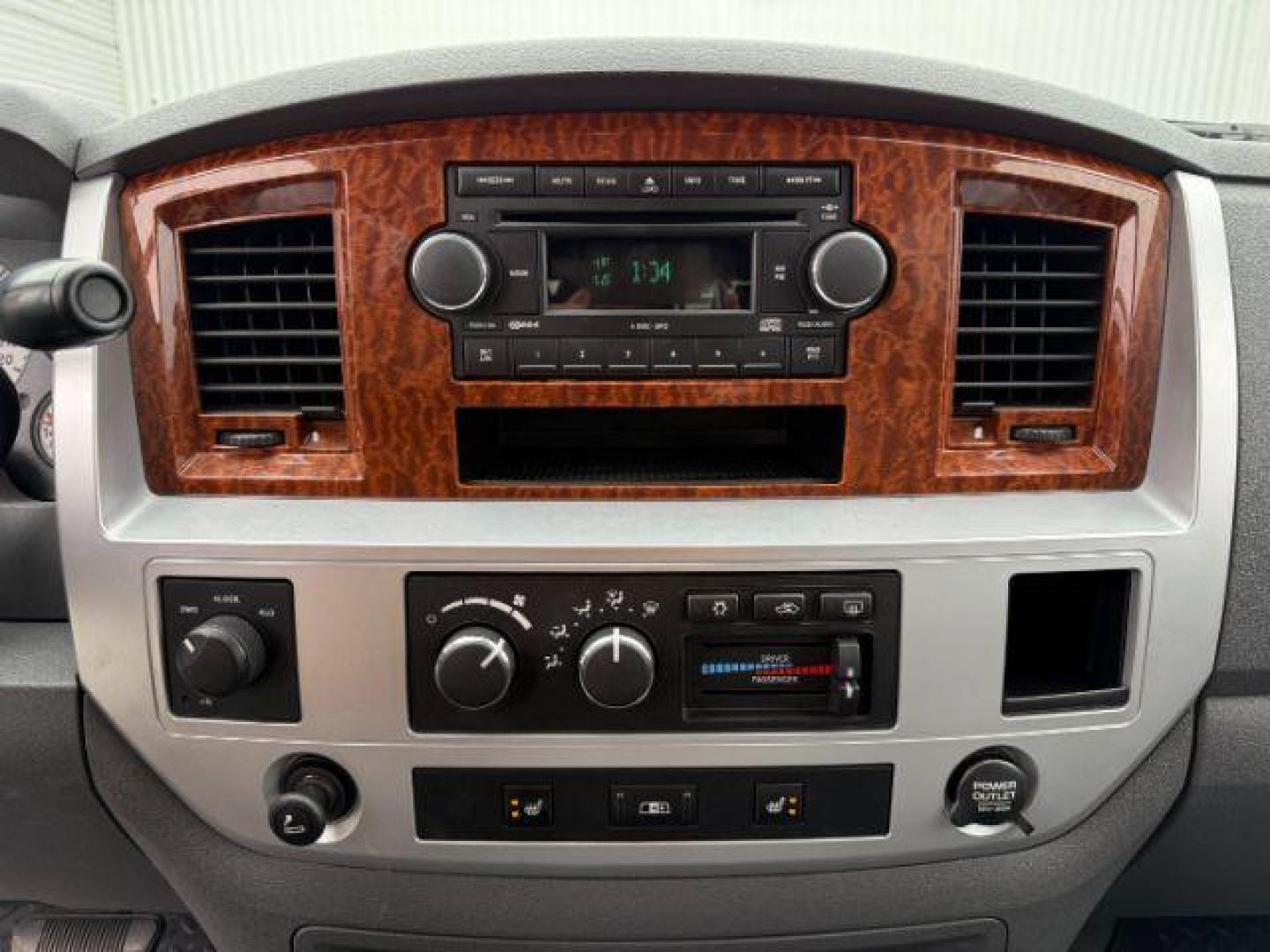 2006 SILVER /Medium Slate Gray Dodge Ram 3500 (3D7LX39C36G) with an Cummins 59L I-6 diesel direct injection engine, Automatic transmission, located at 1175 N Woodruff Ave, Idaho Falls, ID, 83401, 43.506901, -111.999657 - At Timberline Auto, finding a great deal on your next vehicle is always easy! Our experienced sales staff's goal is to help find you the right vehicle at the right price! Our knowledgeable finance department has options for almost any credit score. We offer extended service contract options to prote - Photo#36