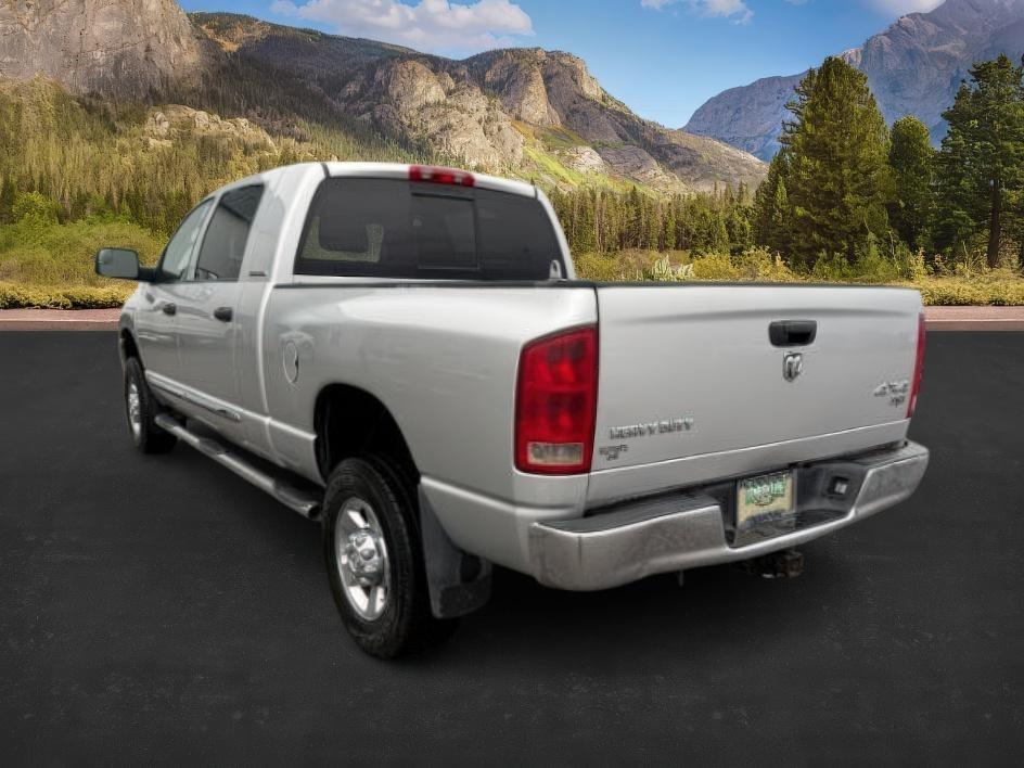 2006 SILVER /Medium Slate Gray Dodge Ram 3500 Laramie (3D7LX39C36G) with an Cummins 5.9L I-6 diesel direct injection engine, AUTOMATIC transmission, located at 1235 N Woodruff Ave., Idaho Falls, 83401, (208) 523-1053, 43.507172, -112.000488 - At Timberline Auto, finding a great deal on your next vehicle is always easy! Our experienced sales staff's goal is to help find you the right vehicle at the right price! Our knowledgeable finance department has options for almost any credit score. We offer extended service contract options to prote - Photo#2