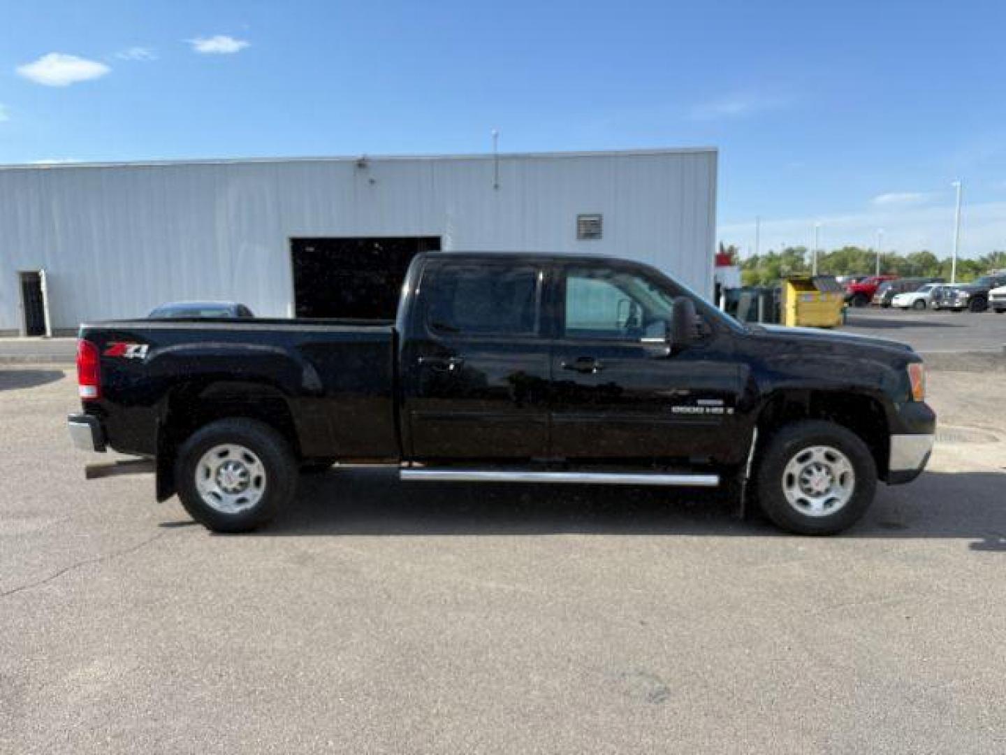2009 Onyx Black /Ebony GMC Sierra 2500HD SLT (1GTHK43669F) with an 6.6 engine, AUTOMATIC transmission, located at 1235 N Woodruff Ave., Idaho Falls, 83401, (208) 523-1053, 43.507172, -112.000488 - At Timberline Auto, finding a great deal on your next vehicle is always easy! Our experienced sales staff's goal is to help find you the right vehicle at the right price! Our knowledgeable finance department has options for almost any credit score. We offer extended service contract options to prote - Photo#27