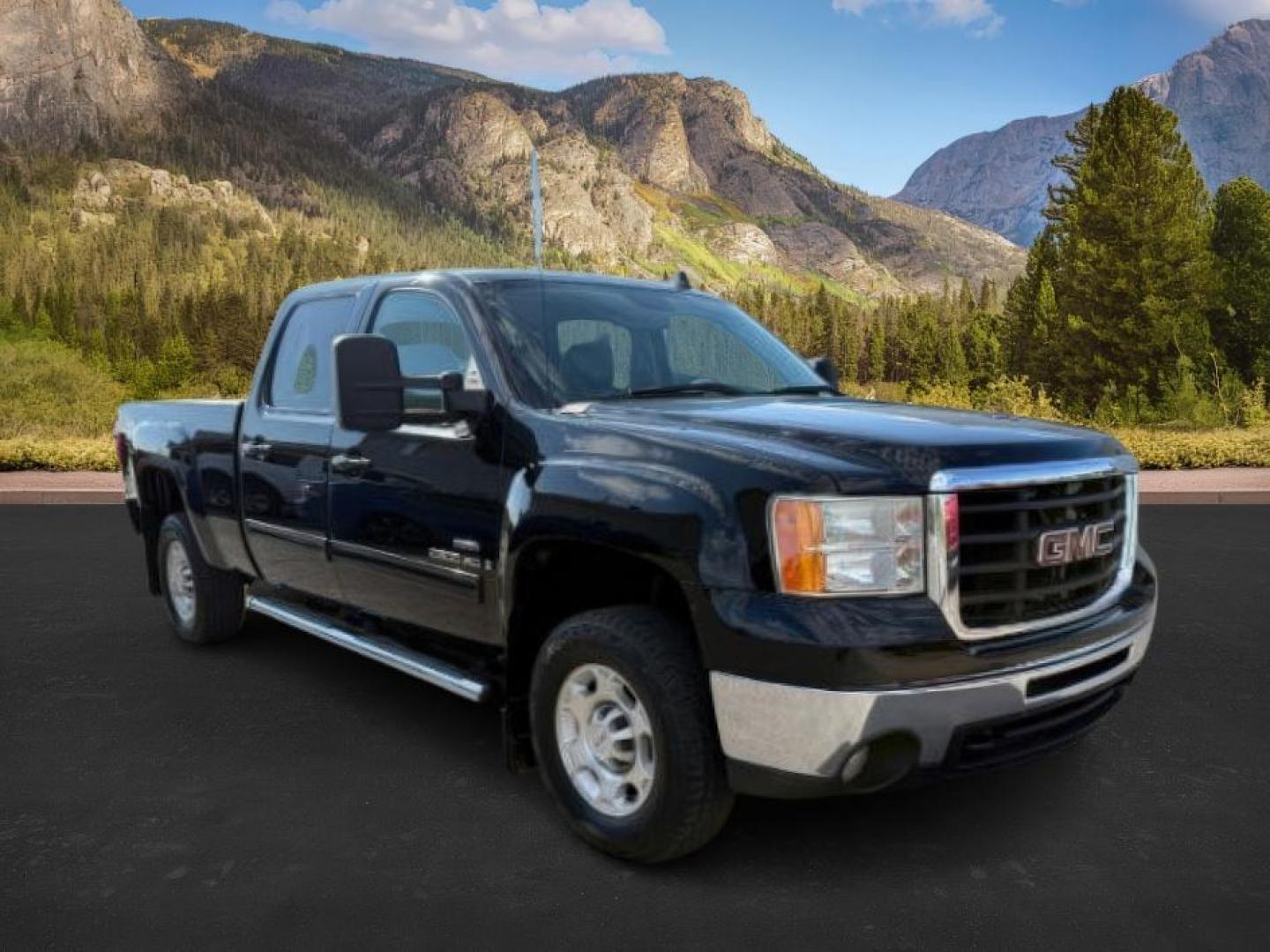 2009 Onyx Black /Ebony GMC Sierra 2500HD SLT (1GTHK43669F) with an 6.6 engine, AUTOMATIC transmission, located at 1235 N Woodruff Ave., Idaho Falls, 83401, (208) 523-1053, 43.507172, -112.000488 - At Timberline Auto, finding a great deal on your next vehicle is always easy! Our experienced sales staff's goal is to help find you the right vehicle at the right price! Our knowledgeable finance department has options for almost any credit score. We offer extended service contract options to prote - Photo#7