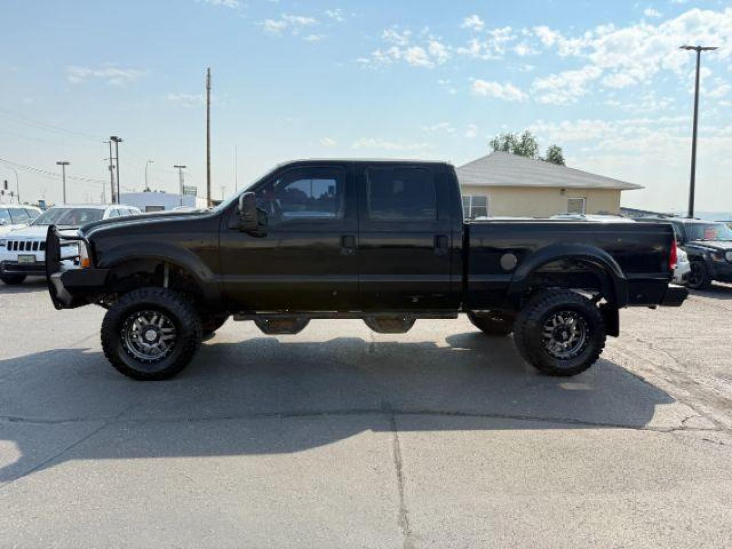 1999 BLACK /LEATHER Ford Super Duty F-250 (1FTNW21F5XE) with an 73L engine, Automatic transmission, located at 1175 N Woodruff Ave, Idaho Falls, ID, 83401, 43.506901, -111.999657 - At Timberline Auto, finding a great deal on your next vehicle is always easy! Our experienced sales staff's goal is to help find you the right vehicle at the right price! Our knowledgeable finance department has options for almost any credit score. We offer extended service contract options to prote - Photo#21