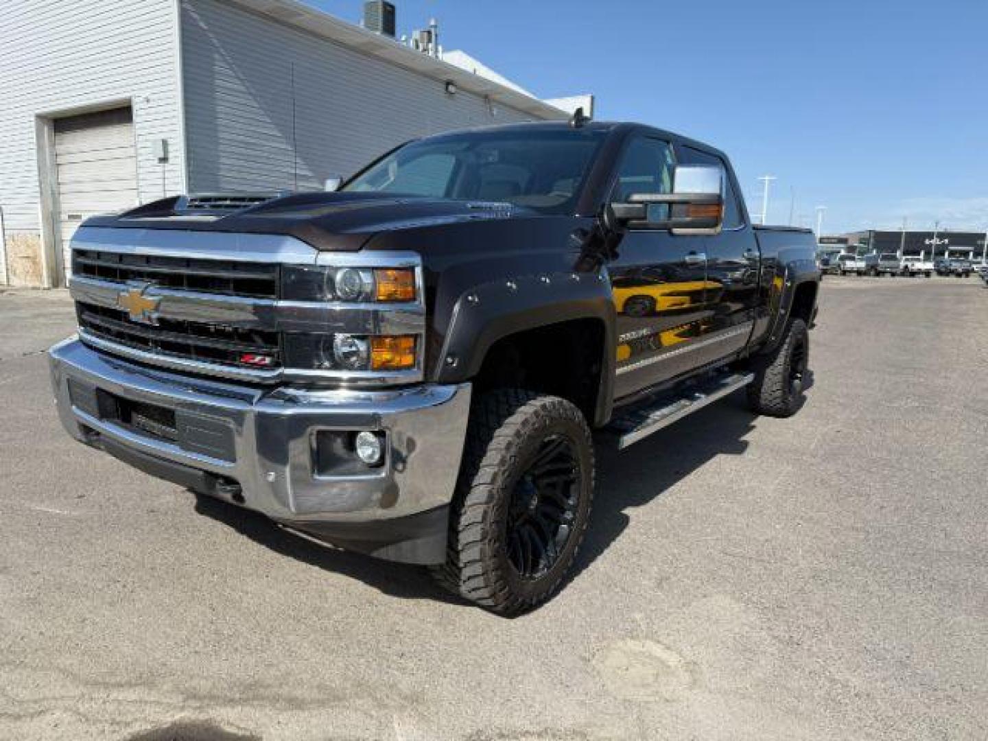 2018 BROWN /Cocoa/Dune Chevrolet Silverado 2500HD (1GC1KWEYXJF) with an 66 engine, Automatic transmission, located at 1175 N Woodruff Ave, Idaho Falls, ID, 83401, 43.506901, -111.999657 - Photo#20