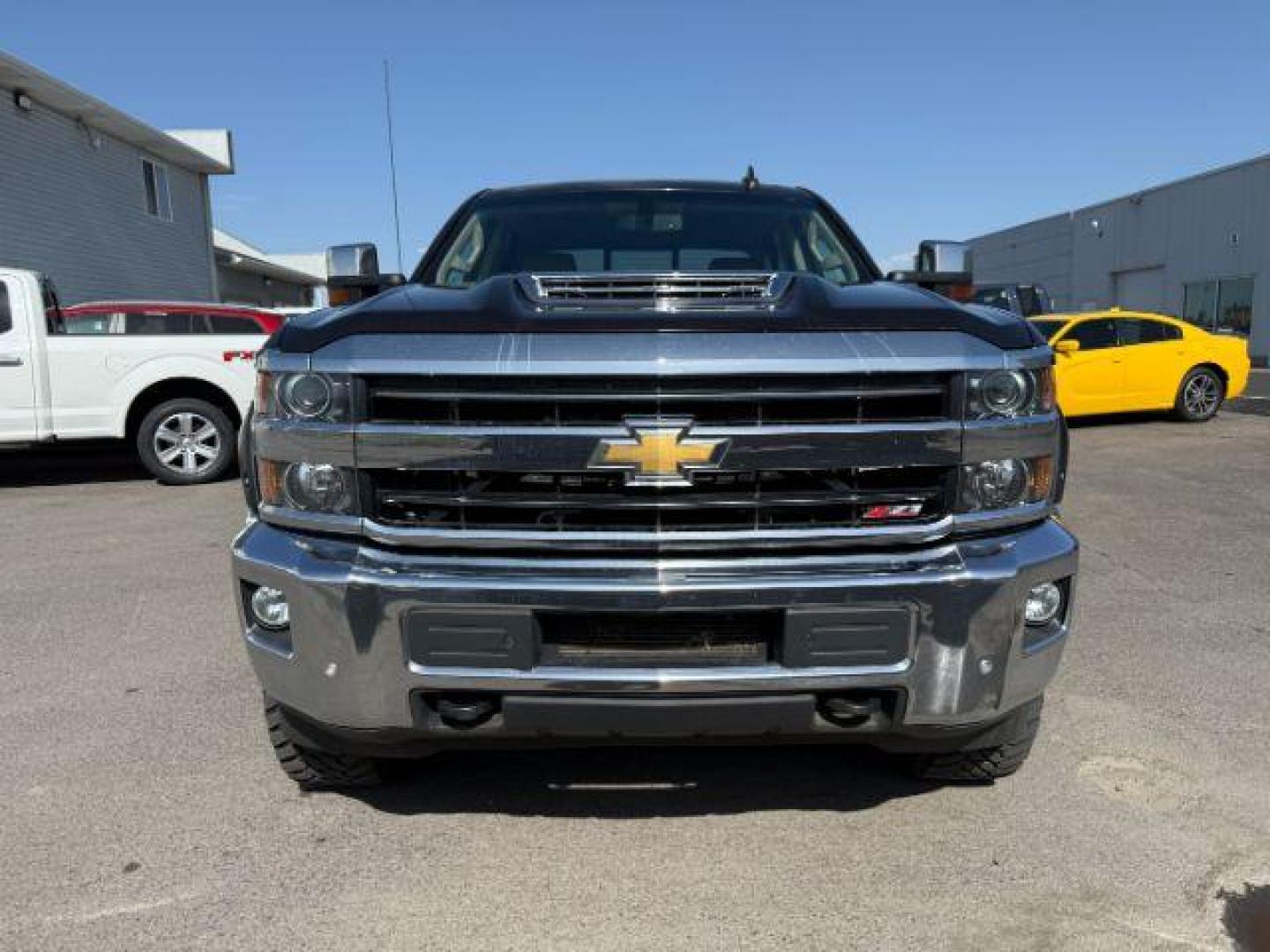 2018 BROWN /Cocoa/Dune Chevrolet Silverado 2500HD (1GC1KWEYXJF) with an 66 engine, Automatic transmission, located at 1175 N Woodruff Ave, Idaho Falls, ID, 83401, 43.506901, -111.999657 - Photo#27