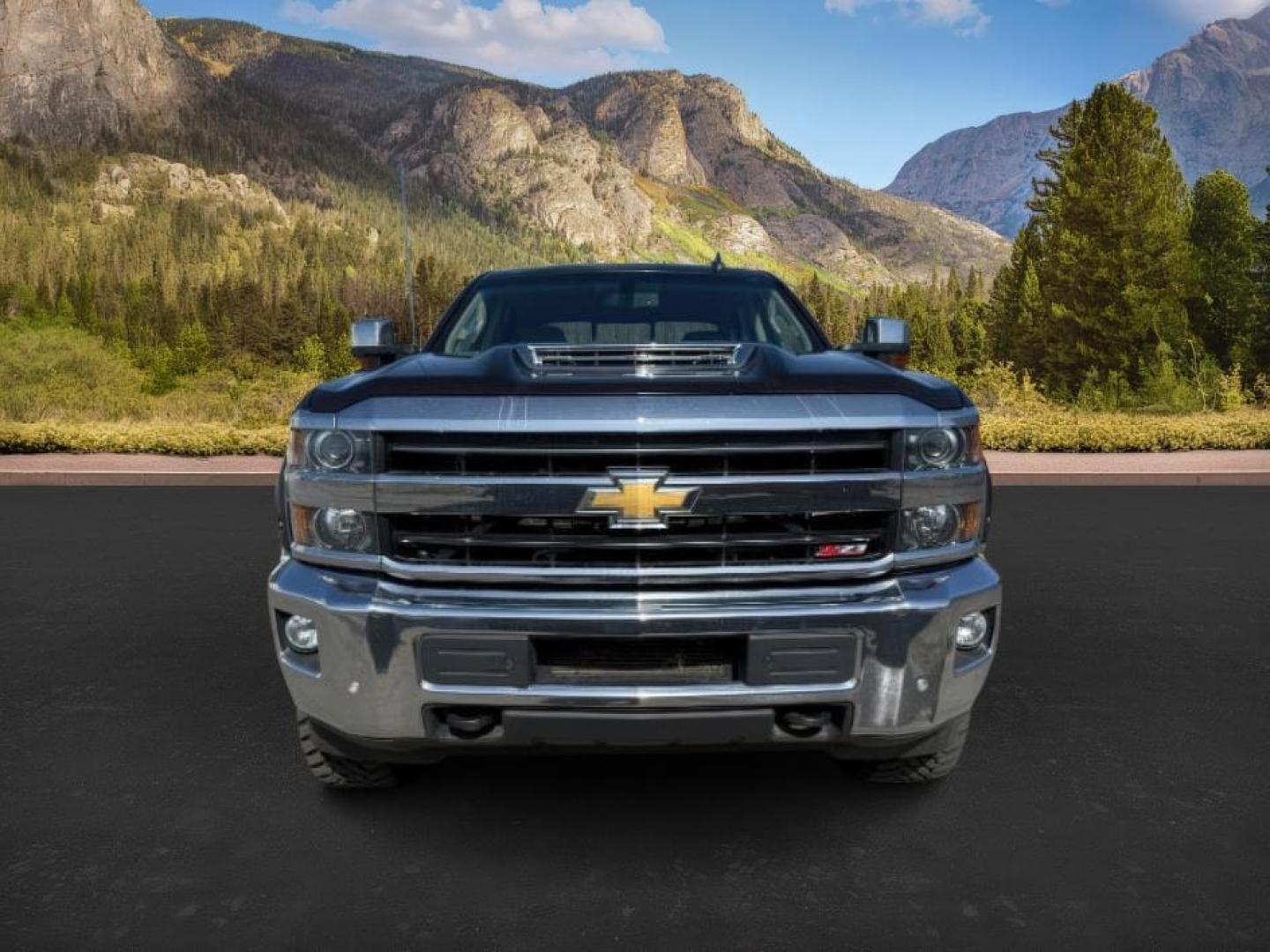 2018 BROWN /Cocoa/Dune Chevrolet Silverado 2500HD (1GC1KWEYXJF) with an 66 engine, Automatic transmission, located at 1175 N Woodruff Ave, Idaho Falls, ID, 83401, 43.506901, -111.999657 - Photo#7