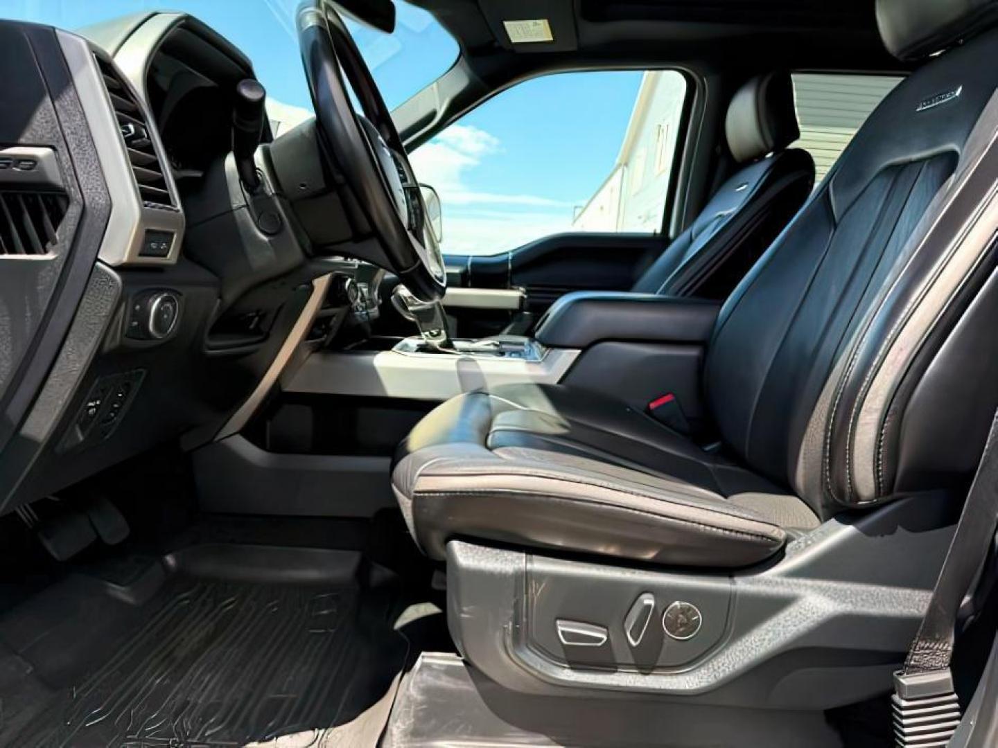 2020 Star White Metallic Tri-Coat /Black Ford F-150 (1FTFW1E48LF) with an EcoBoost 35L V-6 portdirect injection engine, Automatic transmission, located at 1175 N Woodruff Ave, Idaho Falls, ID, 83401, 43.506901, -111.999657 - At Timberline Auto, finding a great deal on your next vehicle is always easy! Our experienced sales staff's goal is to help find you the right vehicle at the right price! Our knowledgeable finance department has options for almost any credit score. We offer extended service contract options to prote - Photo#12
