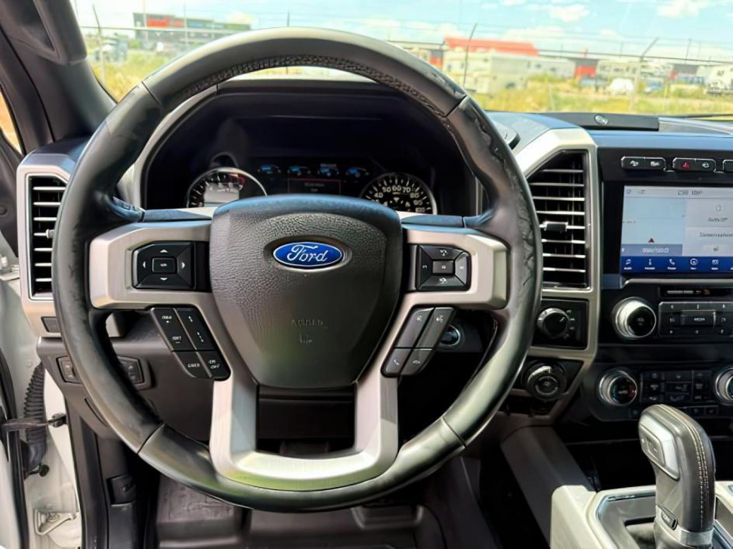 2020 Star White Metallic Tri-Coat /Black Ford F-150 (1FTFW1E48LF) with an EcoBoost 35L V-6 portdirect injection engine, Automatic transmission, located at 1175 N Woodruff Ave, Idaho Falls, ID, 83401, 43.506901, -111.999657 - At Timberline Auto, finding a great deal on your next vehicle is always easy! Our experienced sales staff's goal is to help find you the right vehicle at the right price! Our knowledgeable finance department has options for almost any credit score. We offer extended service contract options to prote - Photo#14