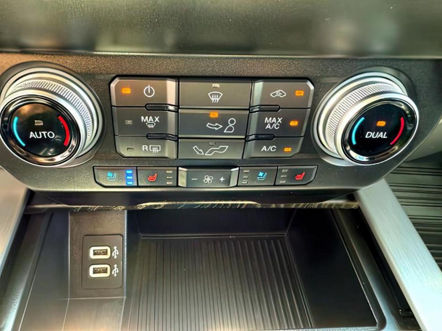 2020 Star White Metallic Tri-Coat /Black Ford F-150 (1FTFW1E48LF) with an EcoBoost 35L V-6 portdirect injection engine, Automatic transmission, located at 1175 N Woodruff Ave, Idaho Falls, ID, 83401, 43.506901, -111.999657 - At Timberline Auto, finding a great deal on your next vehicle is always easy! Our experienced sales staff's goal is to help find you the right vehicle at the right price! Our knowledgeable finance department has options for almost any credit score. We offer extended service contract options to prote - Photo#17