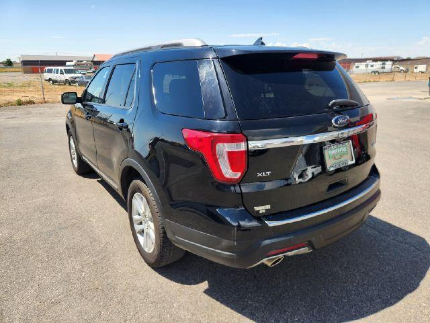 2018 Shadow Black /Ebony Black Ford Explorer (1FM5K8D80JG) with an 35 ECOBOOST engine, Automatic transmission, located at 1175 N Woodruff Ave, Idaho Falls, ID, 83401, 43.506901, -111.999657 - At Timberline Auto, finding a great deal on your next vehicle is always easy! Our experienced sales staff's goal is to help find you the right vehicle at the right price! Our knowledgeable finance department has options for almost any credit score. We offer extended service contract options to prote - Photo#29
