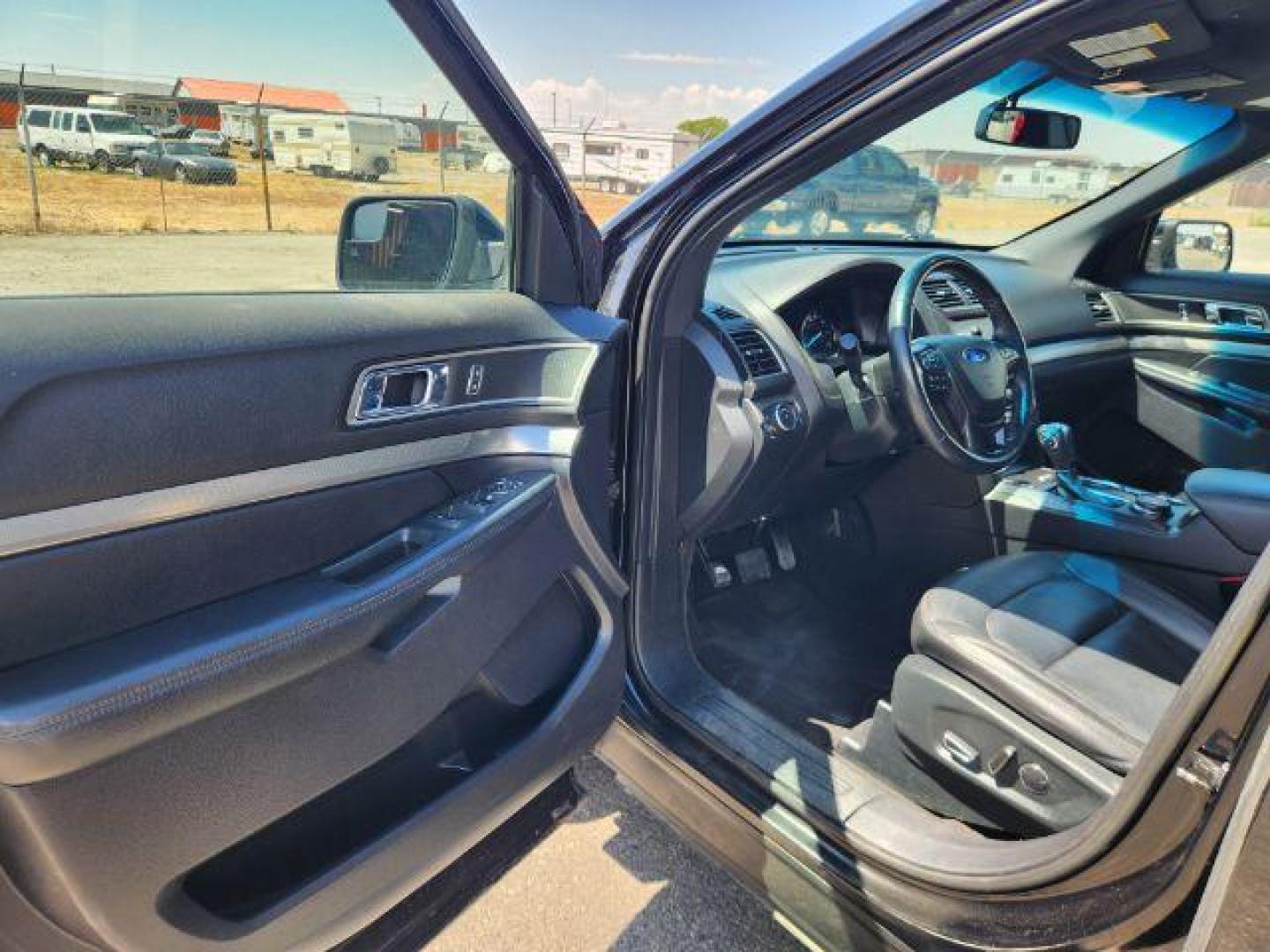 2018 Shadow Black /Ebony Black Ford Explorer (1FM5K8D80JG) with an 35 ECOBOOST engine, Automatic transmission, located at 1175 N Woodruff Ave, Idaho Falls, ID, 83401, 43.506901, -111.999657 - At Timberline Auto, finding a great deal on your next vehicle is always easy! Our experienced sales staff's goal is to help find you the right vehicle at the right price! Our knowledgeable finance department has options for almost any credit score. We offer extended service contract options to prote - Photo#36