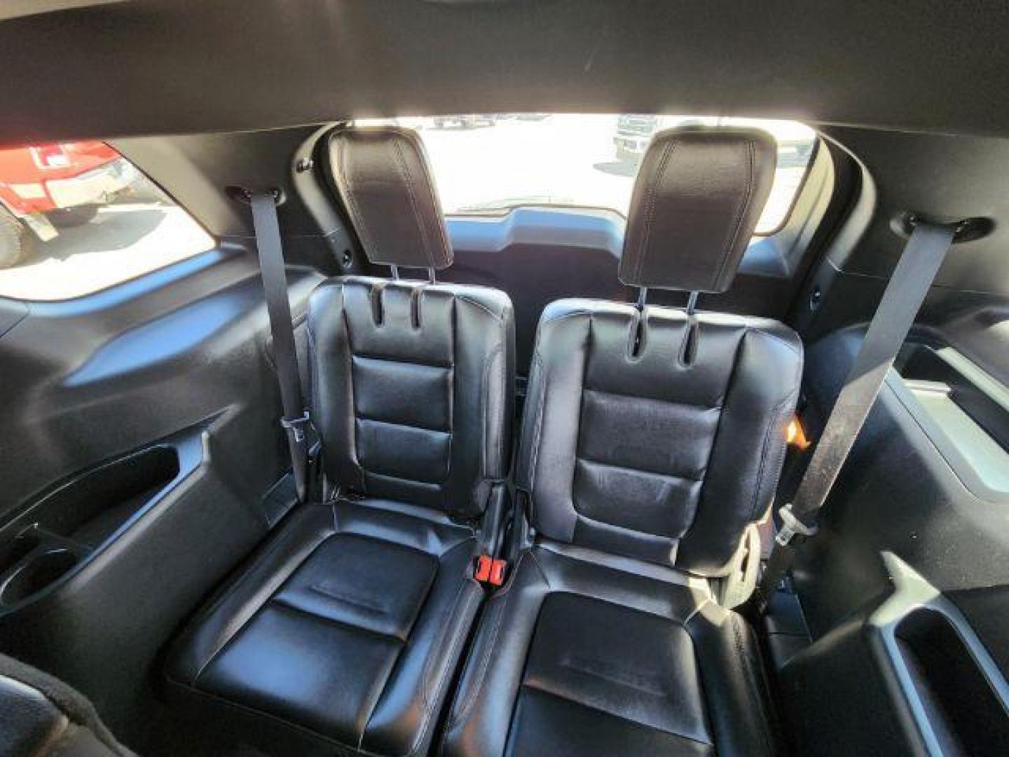 2018 Shadow Black /Ebony Black Ford Explorer (1FM5K8D80JG) with an 35 ECOBOOST engine, Automatic transmission, located at 1175 N Woodruff Ave, Idaho Falls, ID, 83401, 43.506901, -111.999657 - At Timberline Auto, finding a great deal on your next vehicle is always easy! Our experienced sales staff's goal is to help find you the right vehicle at the right price! Our knowledgeable finance department has options for almost any credit score. We offer extended service contract options to prote - Photo#39