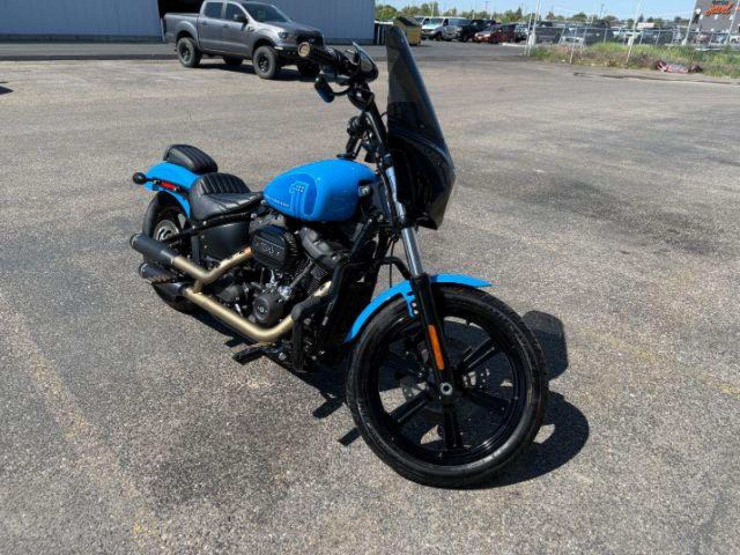 2022 BLUE Harley-Davidson FXBBS - (1HD1YYK12NB) , AUTOMATIC transmission, located at 1235 N Woodruff Ave., Idaho Falls, 83401, (208) 523-1053, 43.507172, -112.000488 - At Timberline Auto, finding a great deal on your next vehicle is always easy! Our experienced sales staff's goal is to help find you the right vehicle at the right price! Our knowledgeable finance department has options for almost any credit score. We offer extended service contract options to prote - Photo#0