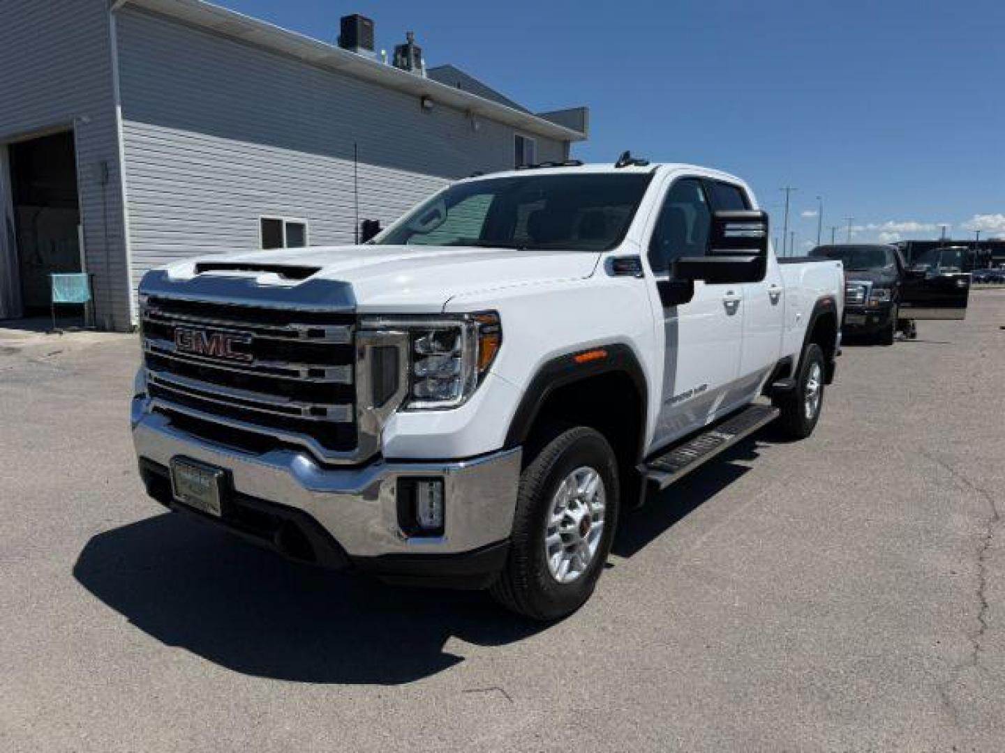 2023 WHITE /CLOTH GMC Sierra 2500HD SLE (1GT59ME77PF) with an 6.6 engine, AUTOMATIC transmission, located at 1235 N Woodruff Ave., Idaho Falls, 83401, (208) 523-1053, 43.507172, -112.000488 - At Timberline Auto, finding a great deal on your next vehicle is always easy! Our experienced sales staff's goal is to help find you the right vehicle at the right price! Our knowledgeable finance department has options for almost any credit score. We offer extended service contract options to prote - Photo#24