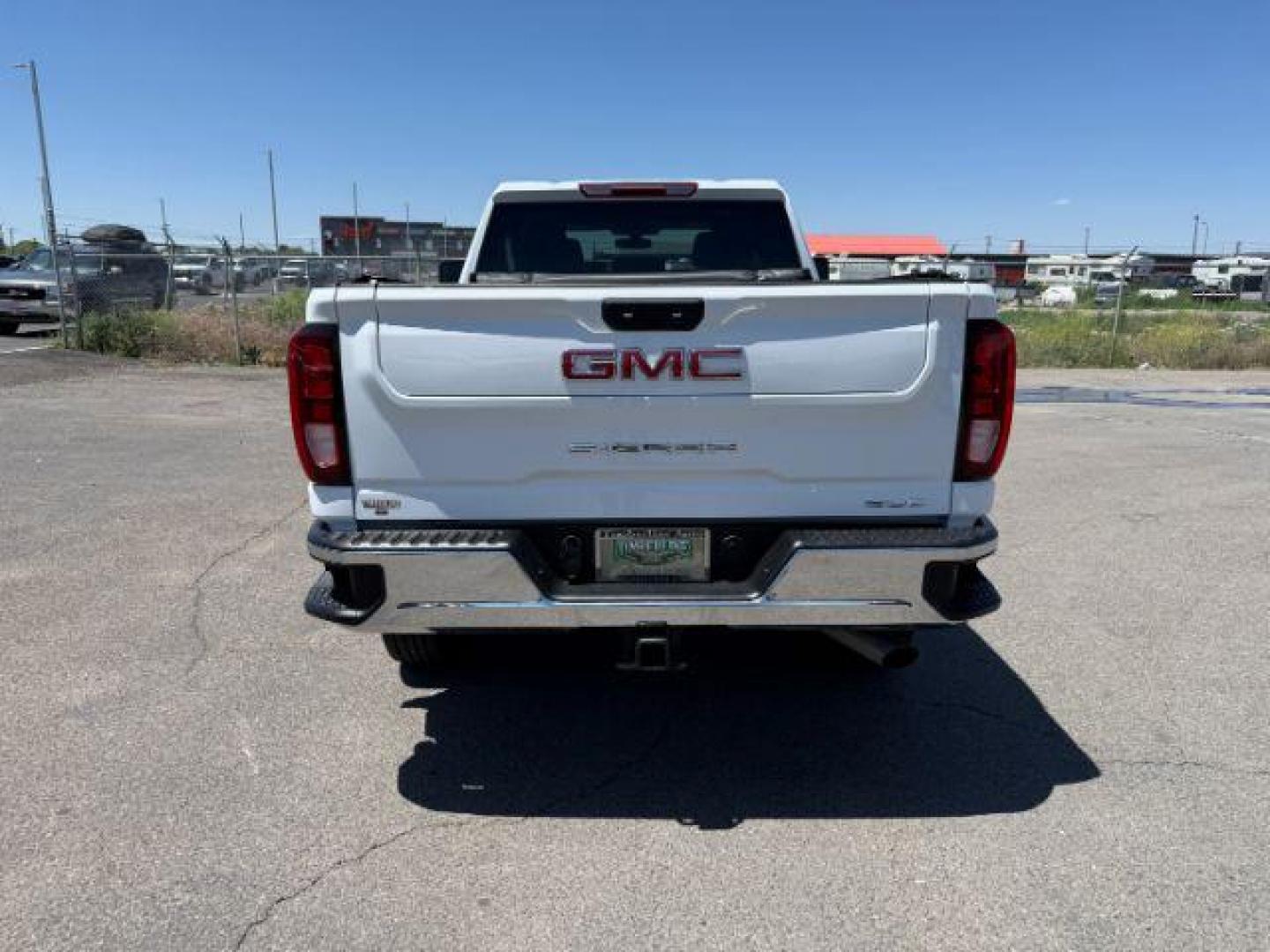 2023 WHITE /CLOTH GMC Sierra 2500HD SLE (1GT59ME77PF) with an 6.6 engine, AUTOMATIC transmission, located at 1235 N Woodruff Ave., Idaho Falls, 83401, (208) 523-1053, 43.507172, -112.000488 - At Timberline Auto, finding a great deal on your next vehicle is always easy! Our experienced sales staff's goal is to help find you the right vehicle at the right price! Our knowledgeable finance department has options for almost any credit score. We offer extended service contract options to prote - Photo#27