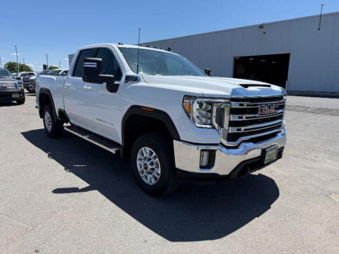 2023 WHITE /CLOTH GMC Sierra 2500HD SLE (1GT59ME77PF) with an 6.6 engine, AUTOMATIC transmission, located at 1235 N Woodruff Ave., Idaho Falls, 83401, (208) 523-1053, 43.507172, -112.000488 - At Timberline Auto, finding a great deal on your next vehicle is always easy! Our experienced sales staff's goal is to help find you the right vehicle at the right price! Our knowledgeable finance department has options for almost any credit score. We offer extended service contract options to prote - Photo#33