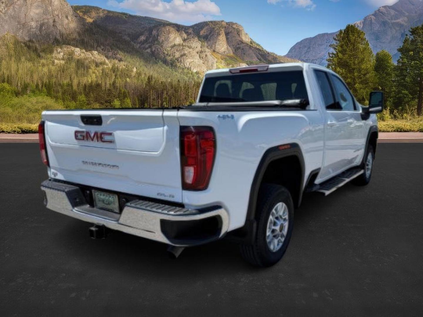2023 WHITE /CLOTH GMC Sierra 2500HD SLE (1GT59ME77PF) with an 6.6 engine, AUTOMATIC transmission, located at 1235 N Woodruff Ave., Idaho Falls, 83401, (208) 523-1053, 43.507172, -112.000488 - At Timberline Auto, finding a great deal on your next vehicle is always easy! Our experienced sales staff's goal is to help find you the right vehicle at the right price! Our knowledgeable finance department has options for almost any credit score. We offer extended service contract options to prote - Photo#7