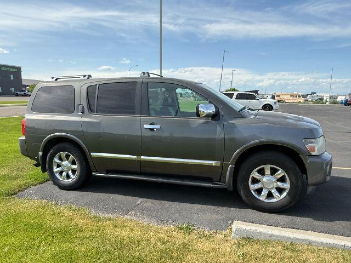 2005 SILVER /CLOTH INFINITI QX56 BASE (5N3AA08C45N) with an 5.6 engine, AUTOMATIC transmission, located at 1235 N Woodruff Ave., Idaho Falls, 83401, (208) 523-1053, 43.507172, -112.000488 - At Timberline Auto, finding a great deal on your next vehicle is always easy! Our experienced sales staff's goal is to help find you the right vehicle at the right price! Our knowledgeable finance department has options for almost any credit score. We offer extended service contract options to prote - Photo#1
