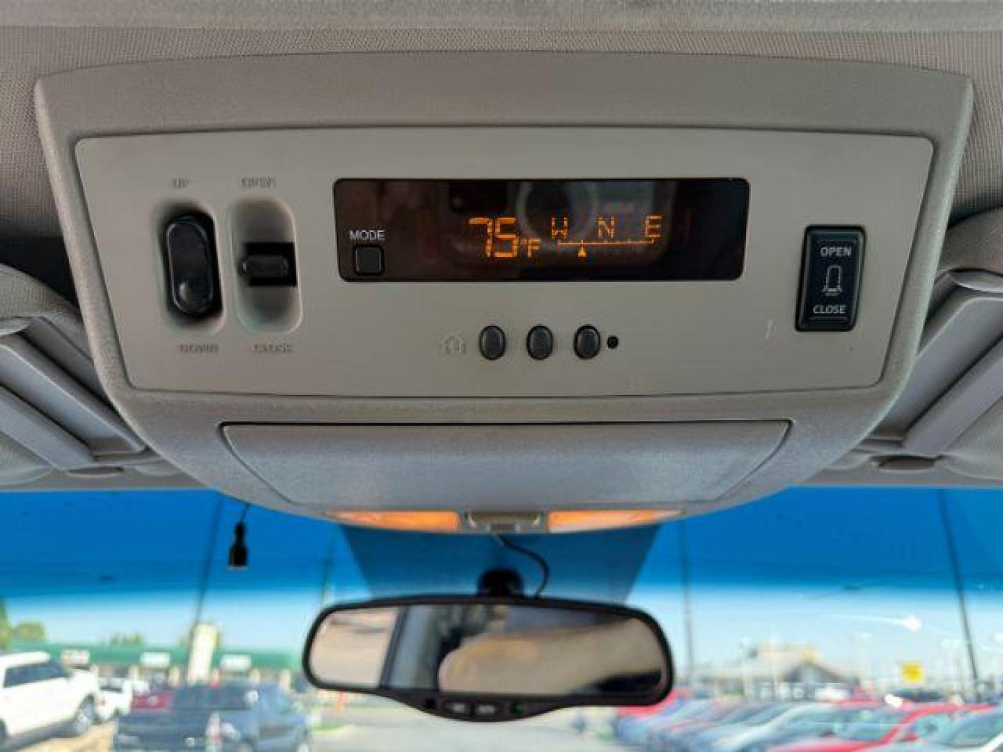 2005 SILVER /CLOTH Infiniti QX56 (5N3AA08C45N) with an 56 engine, Automatic transmission, located at 1175 N Woodruff Ave, Idaho Falls, ID, 83401, 43.506901, -111.999657 - Photo#41